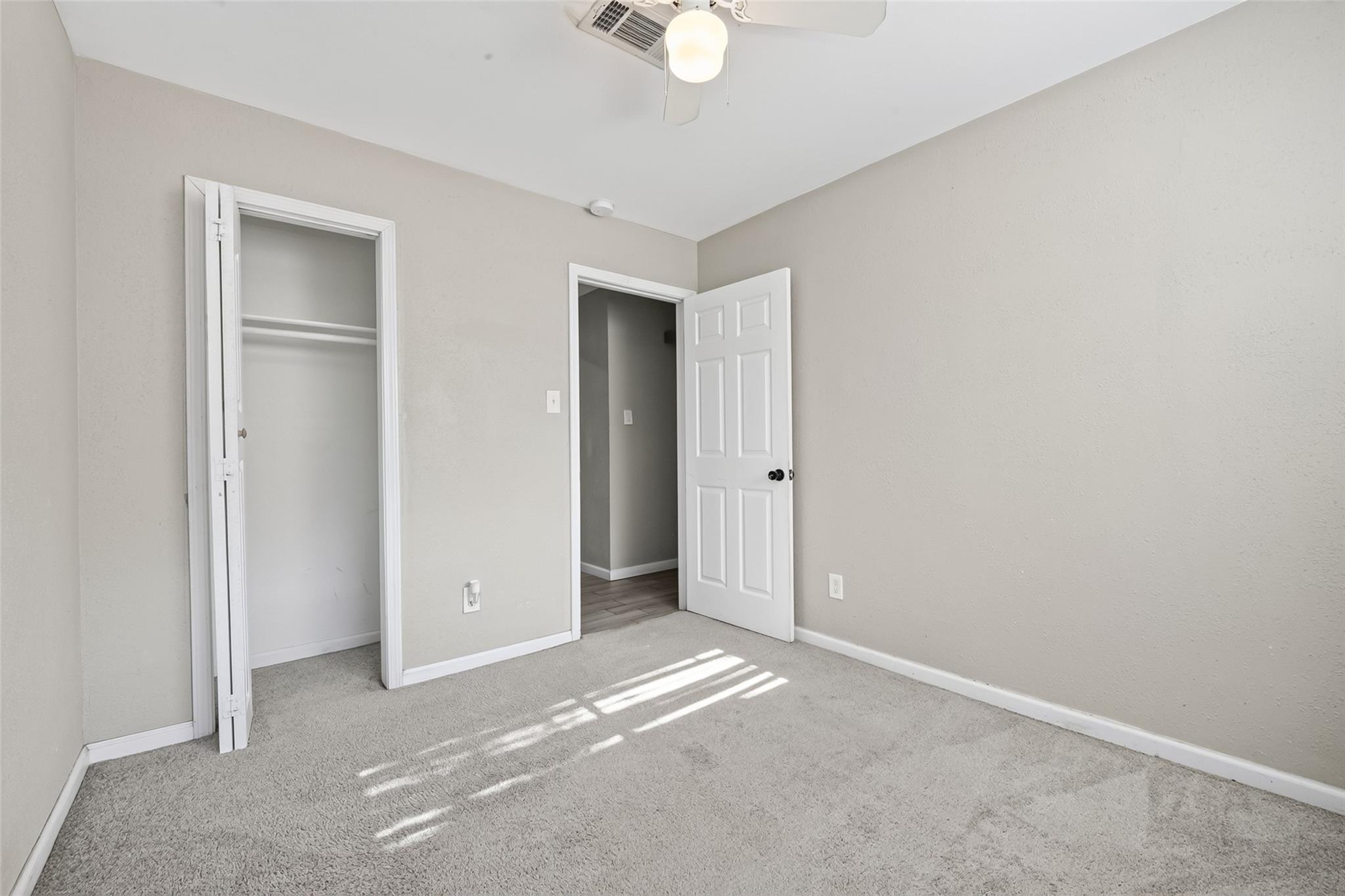 8430 Gallahad Street, Houston Tx 77078 Property Photo 27