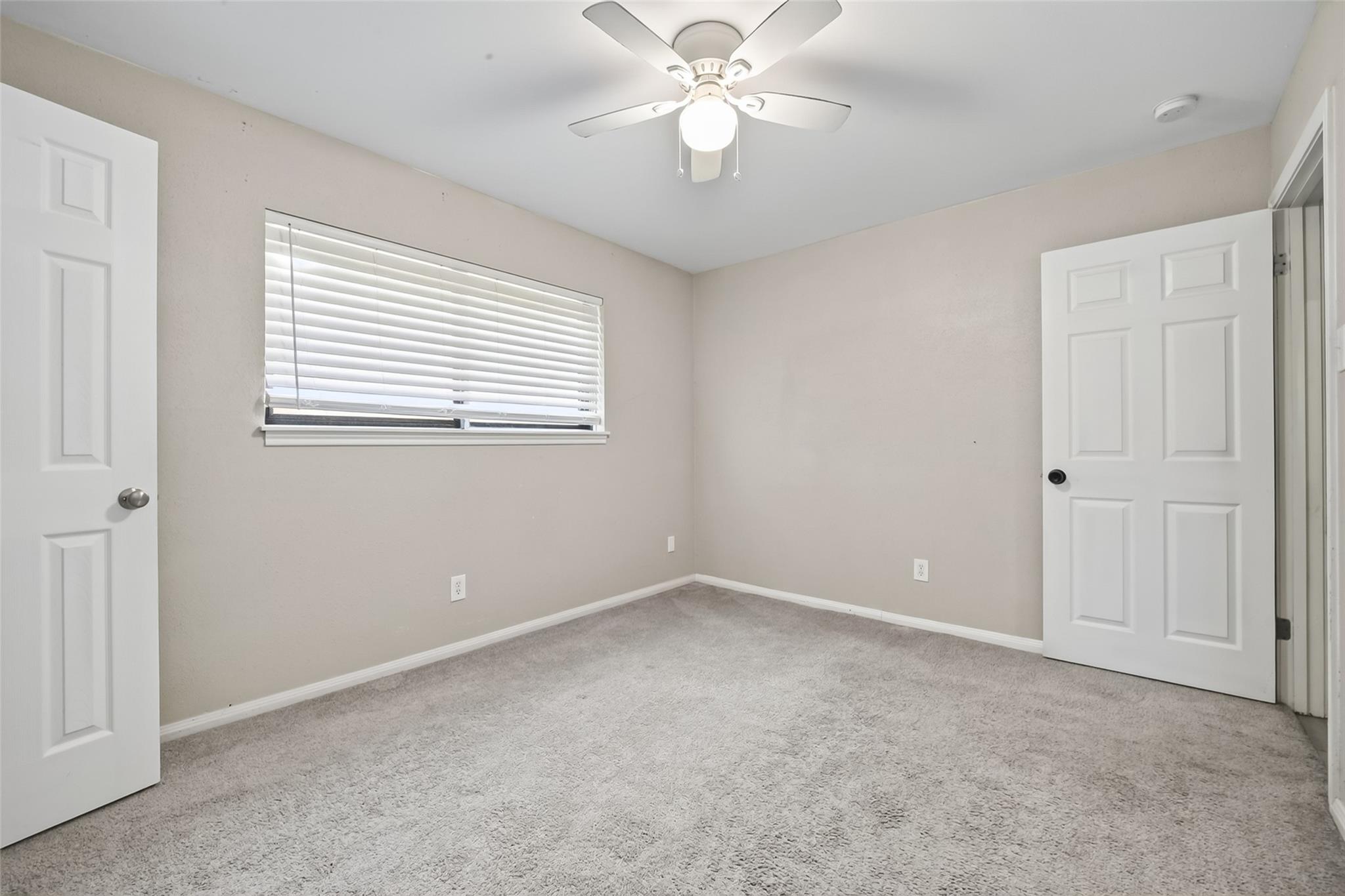 8430 Gallahad Street, Houston Tx 77078 Property Photo 32