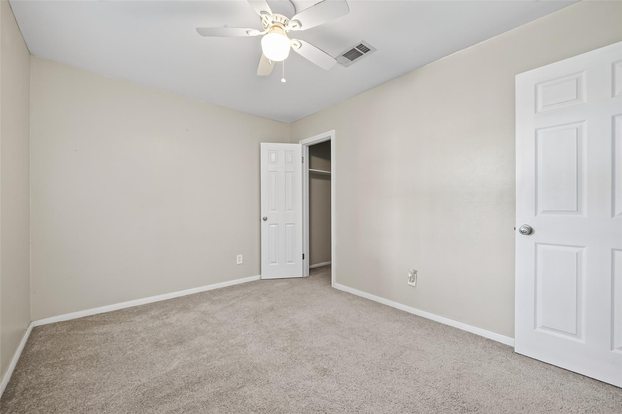 8430 Gallahad Street, Houston Tx 77078 Property Photo 36