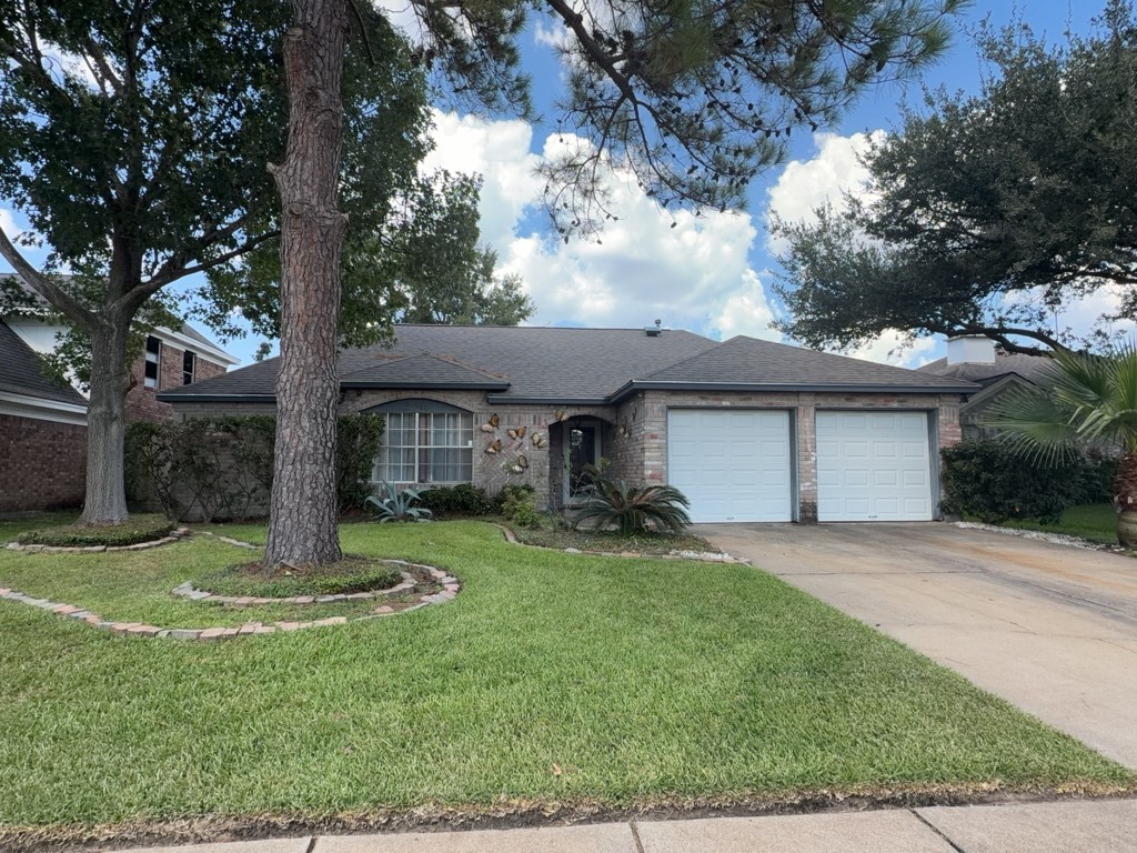 17518 Masonridge Drive Property Photo 2