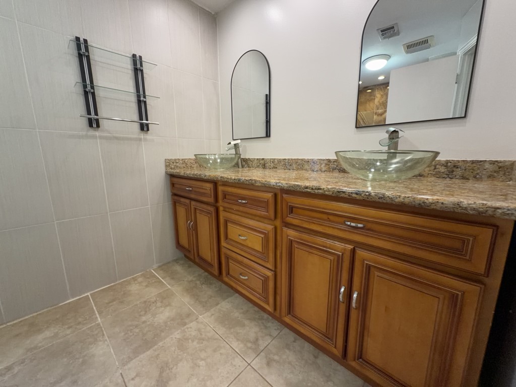 17518 Masonridge Drive Property Photo 18