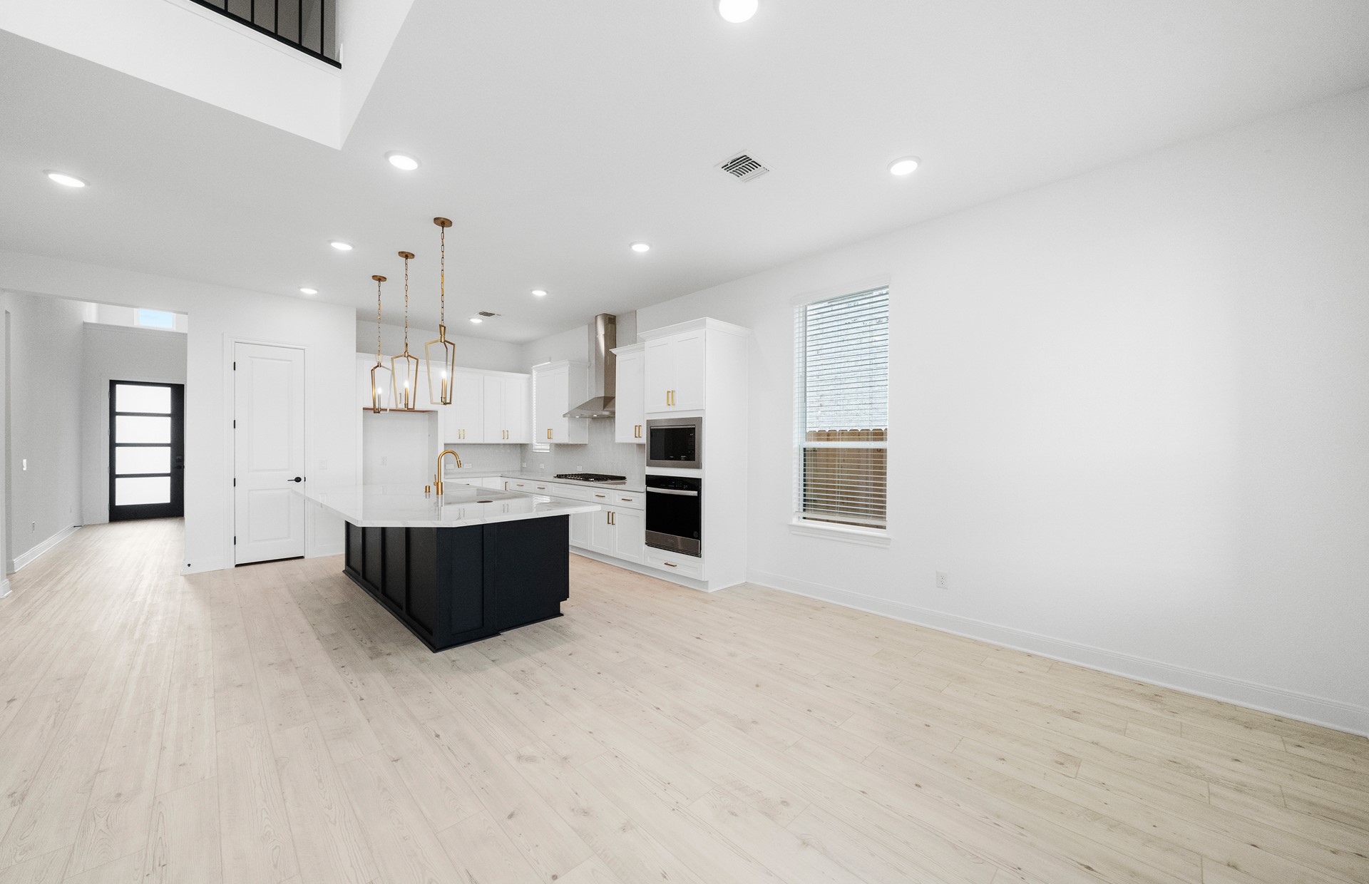 6111 Lush Pasture Lane Property Photo 10