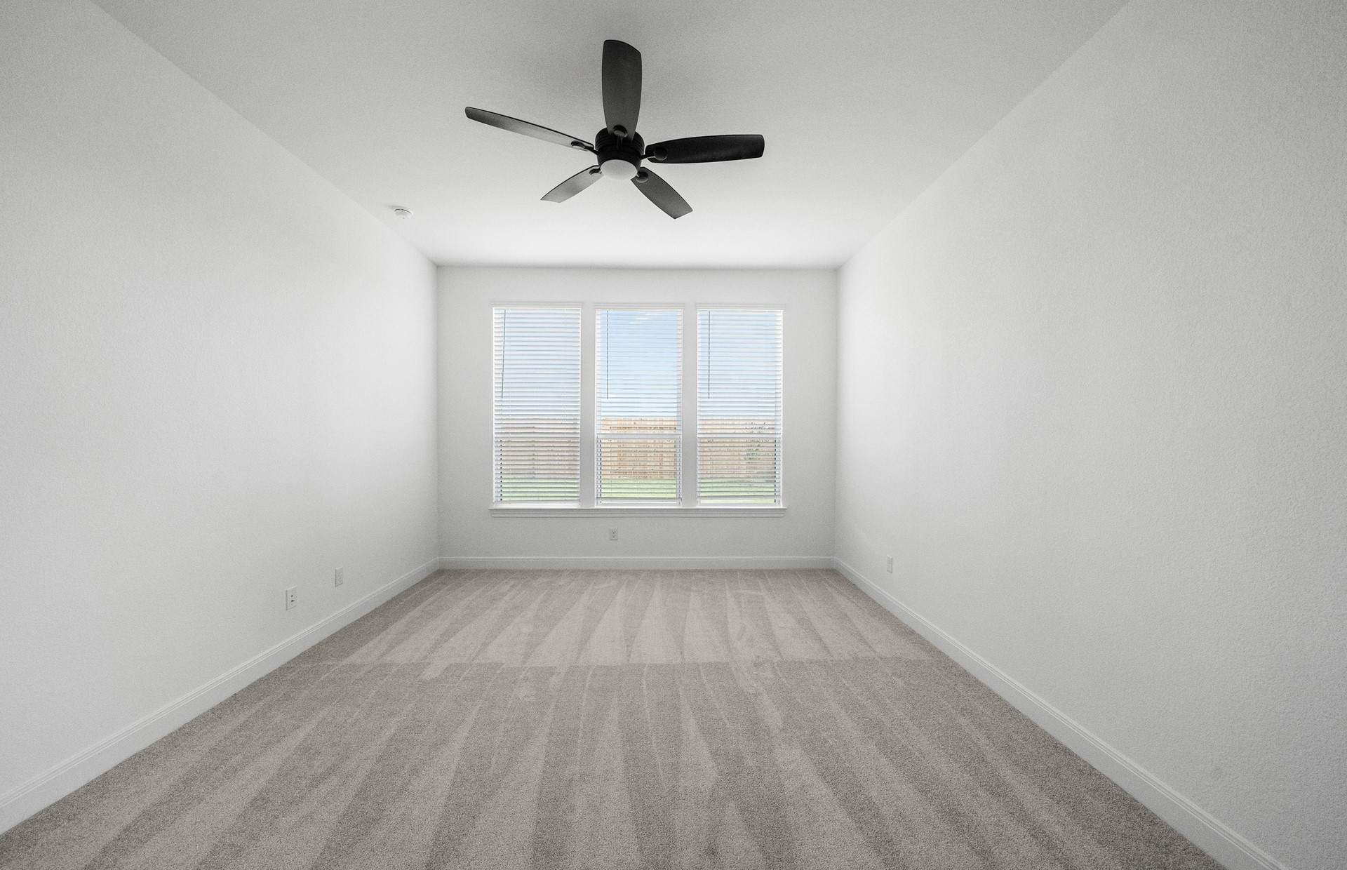 6111 Lush Pasture Lane Property Photo 16