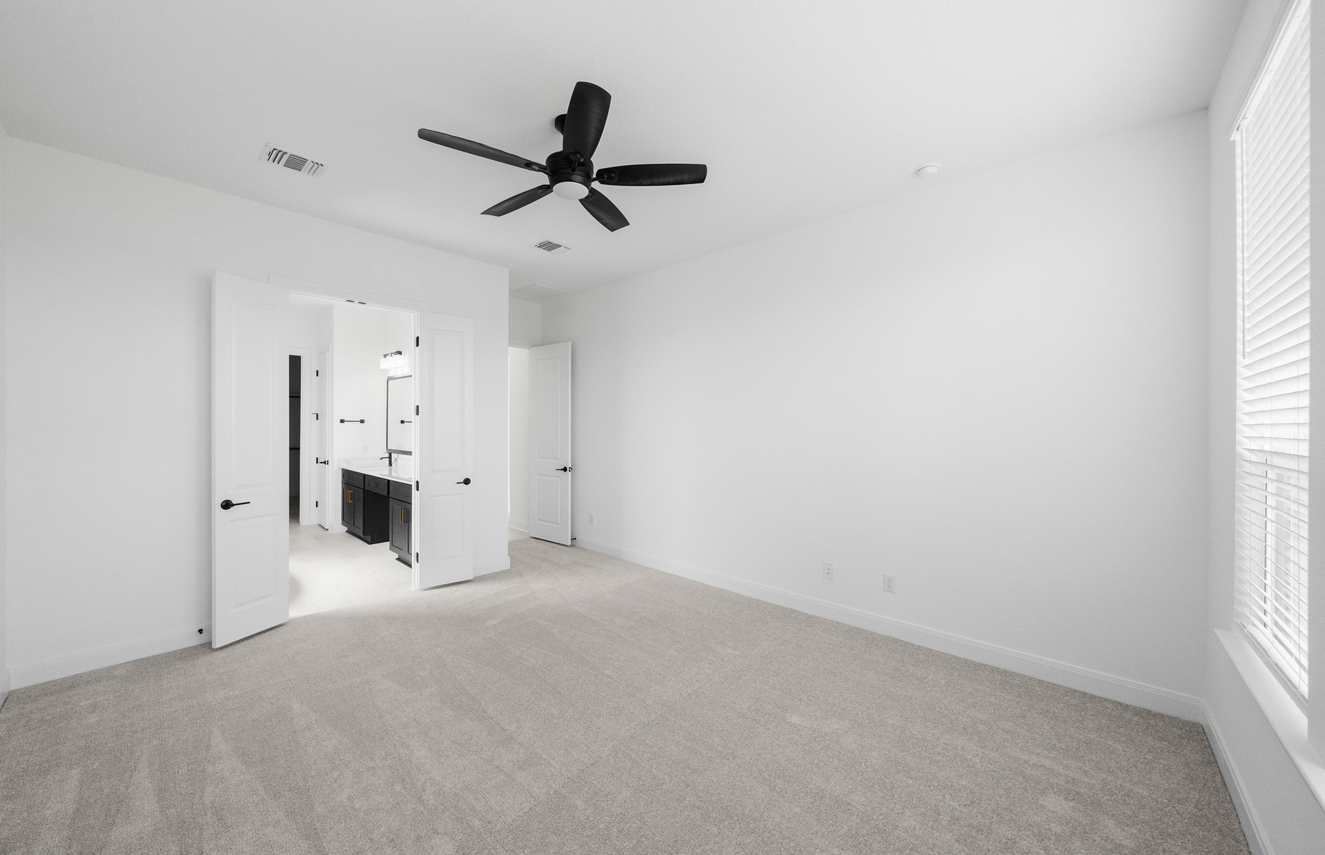 6111 Lush Pasture Lane Property Photo 17