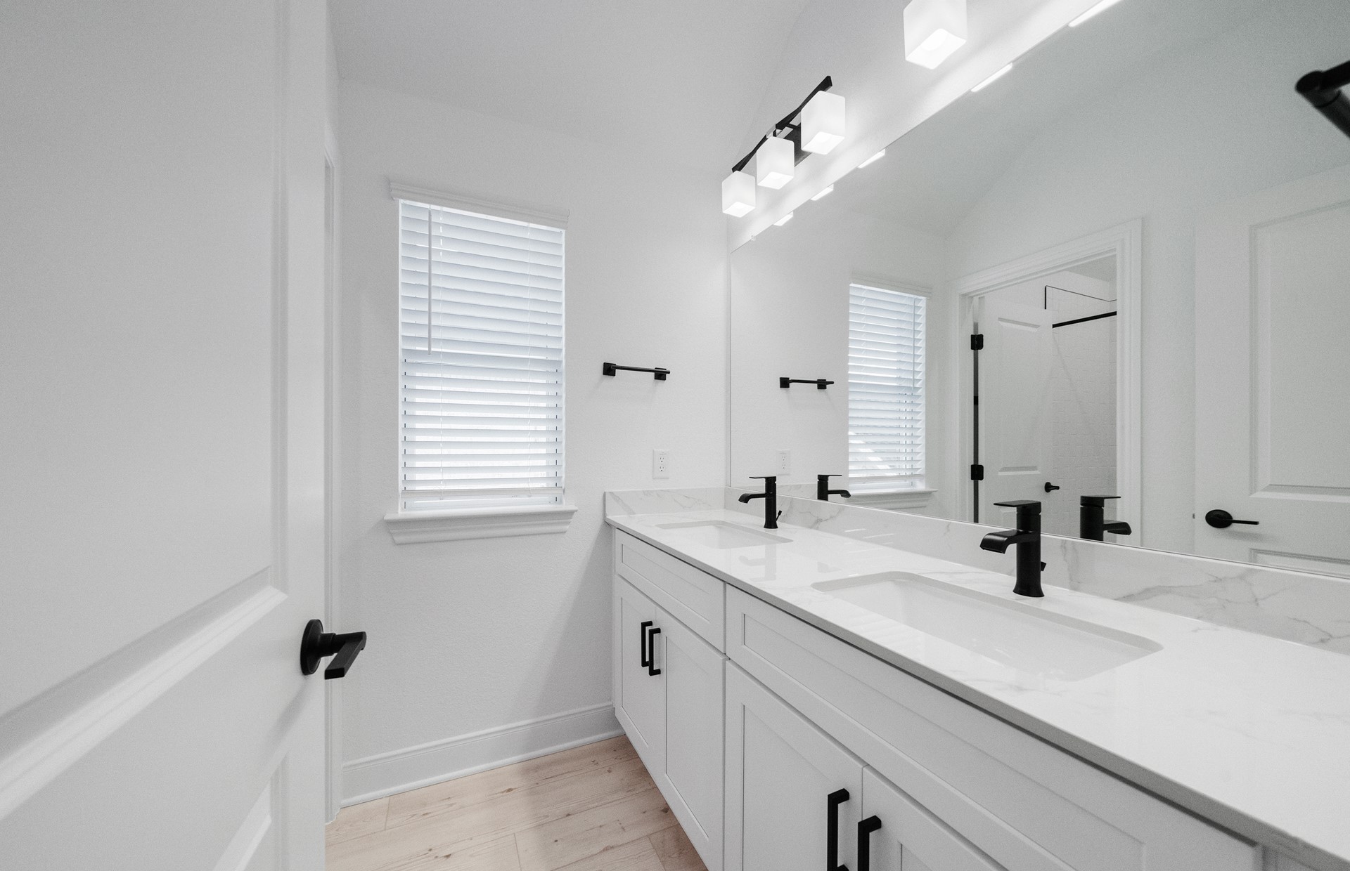 6111 Lush Pasture Lane Property Photo 23