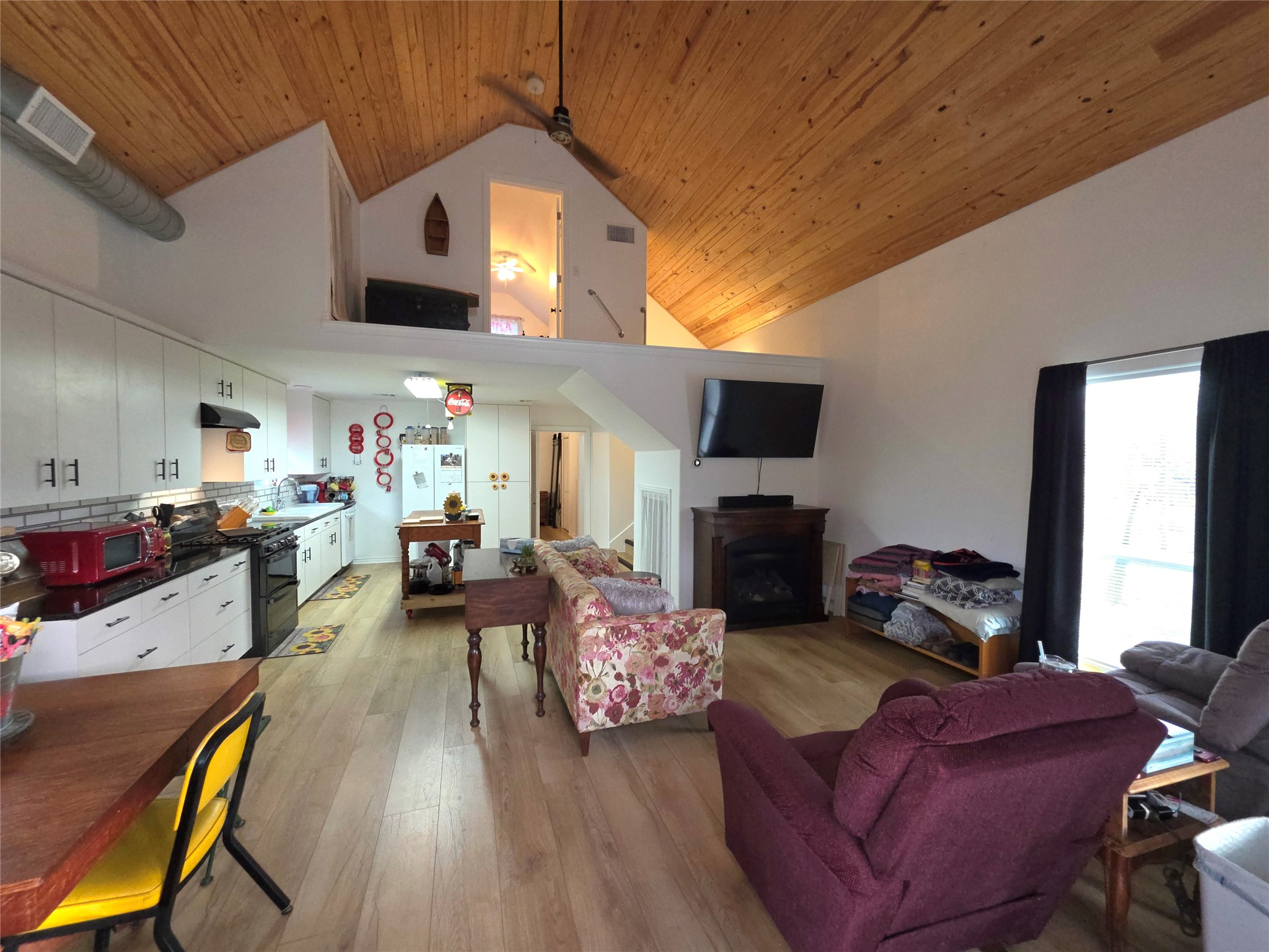 978 County Road 2859 Property Photo 2