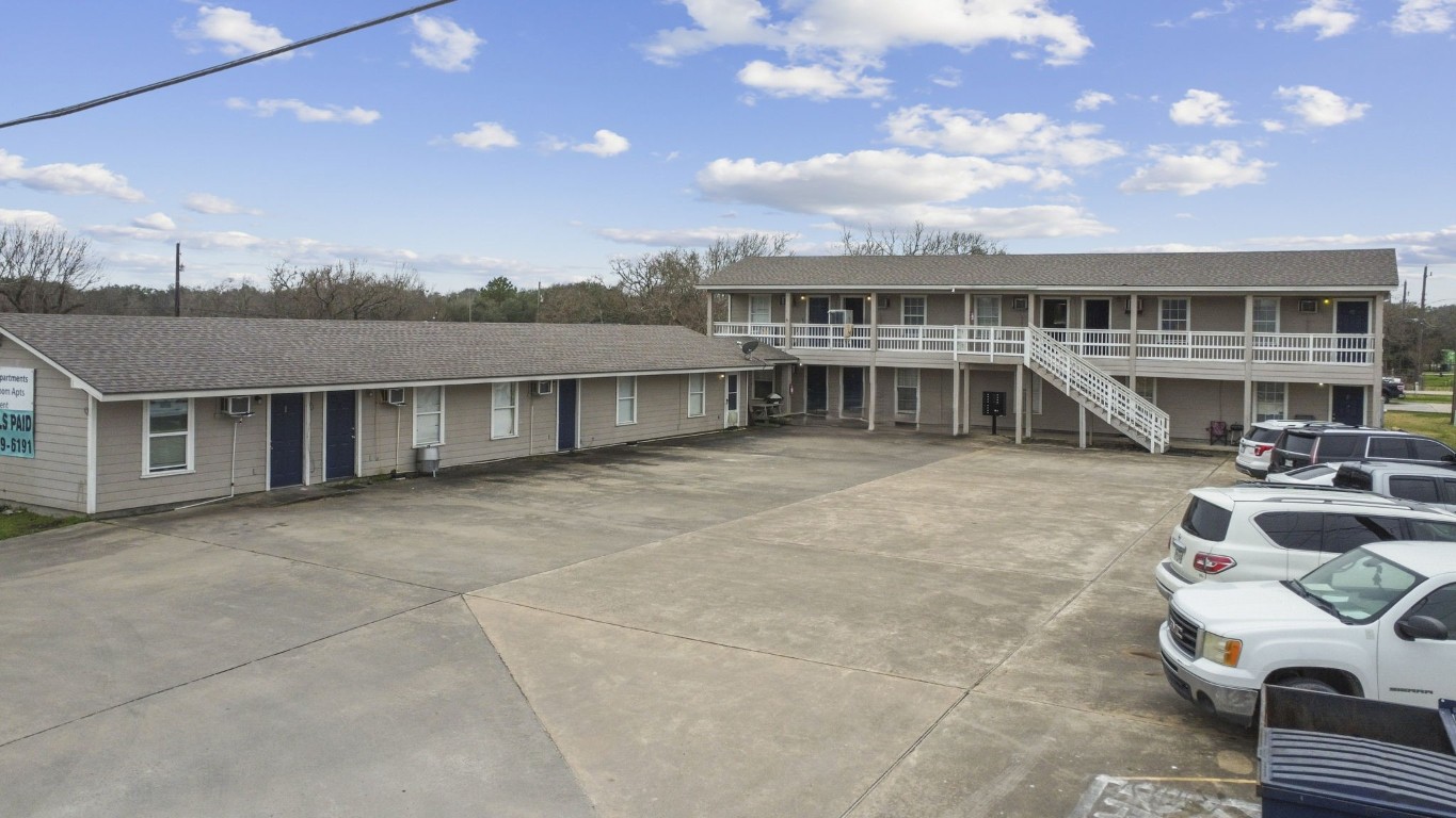 3527 Fm 523 Road Property Photo 1