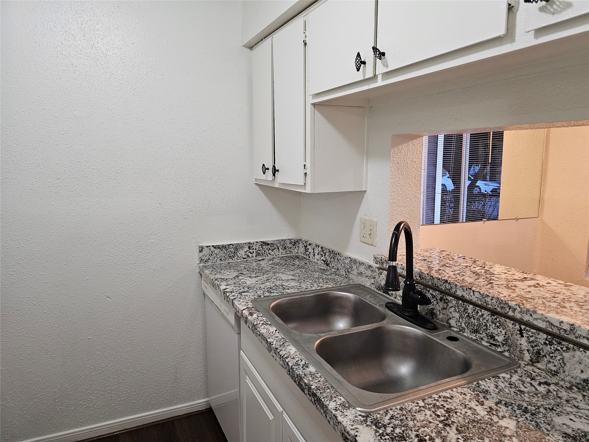 12647 Ashford Meadow Drive B Property Photo 7