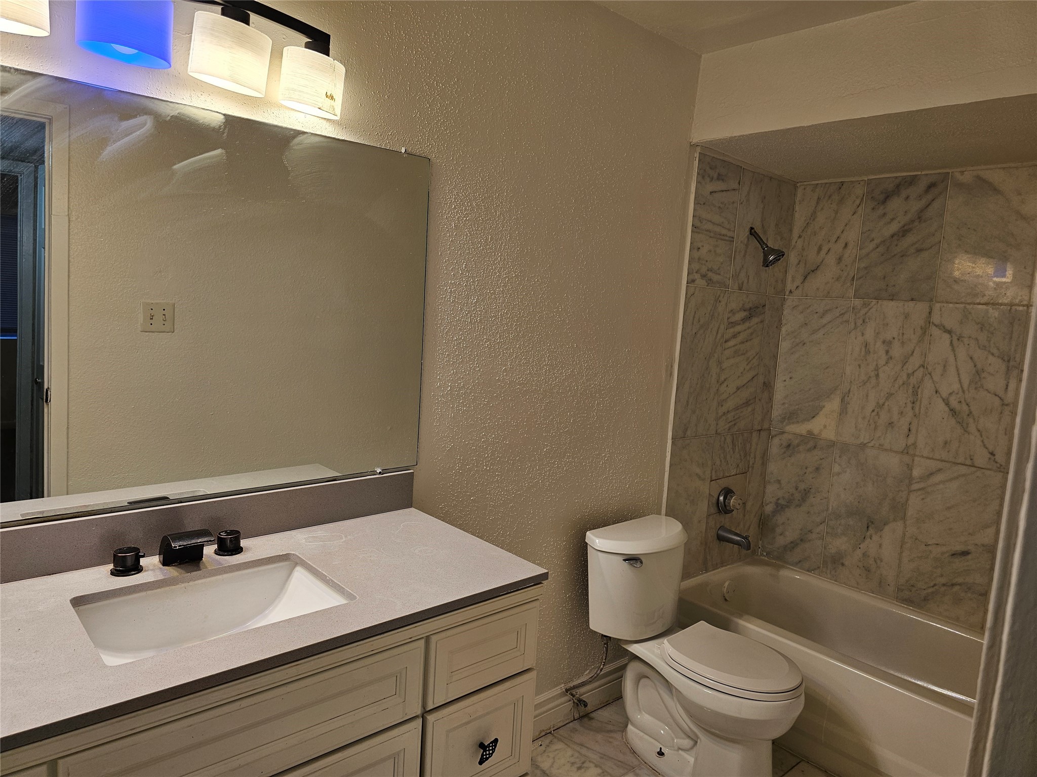 12647 Ashford Meadow Drive B Property Photo 9