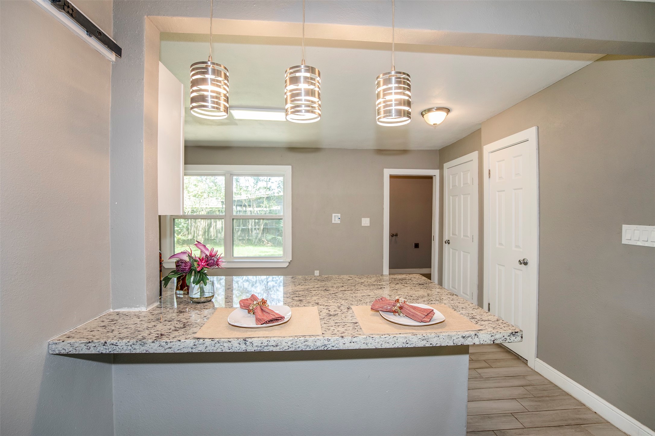 2113 Holly Drive Property Photo 8