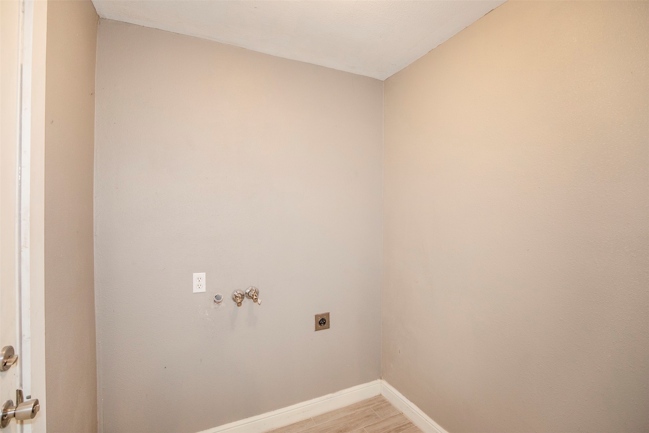 2113 Holly Drive Property Photo 13