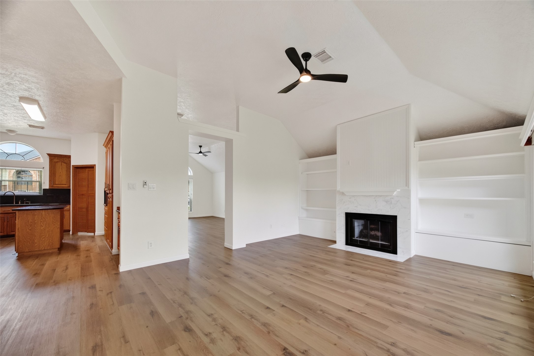 7403 Oak Walk Drive Property Photo 9