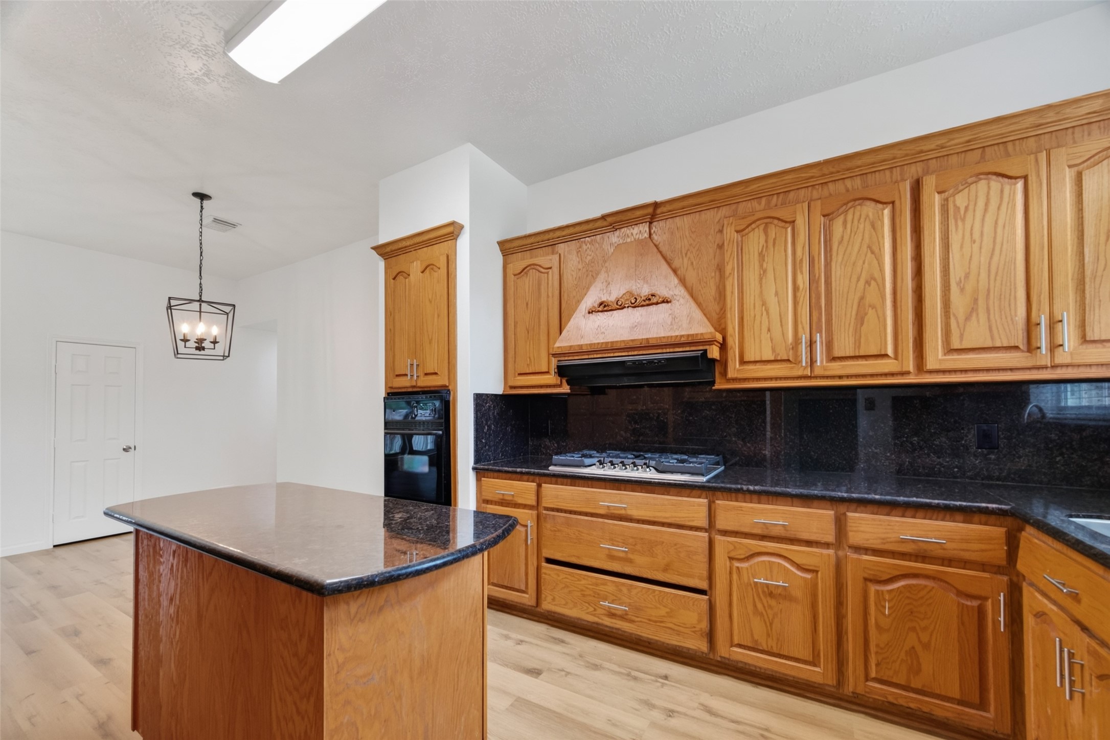 7403 Oak Walk Drive Property Photo 17