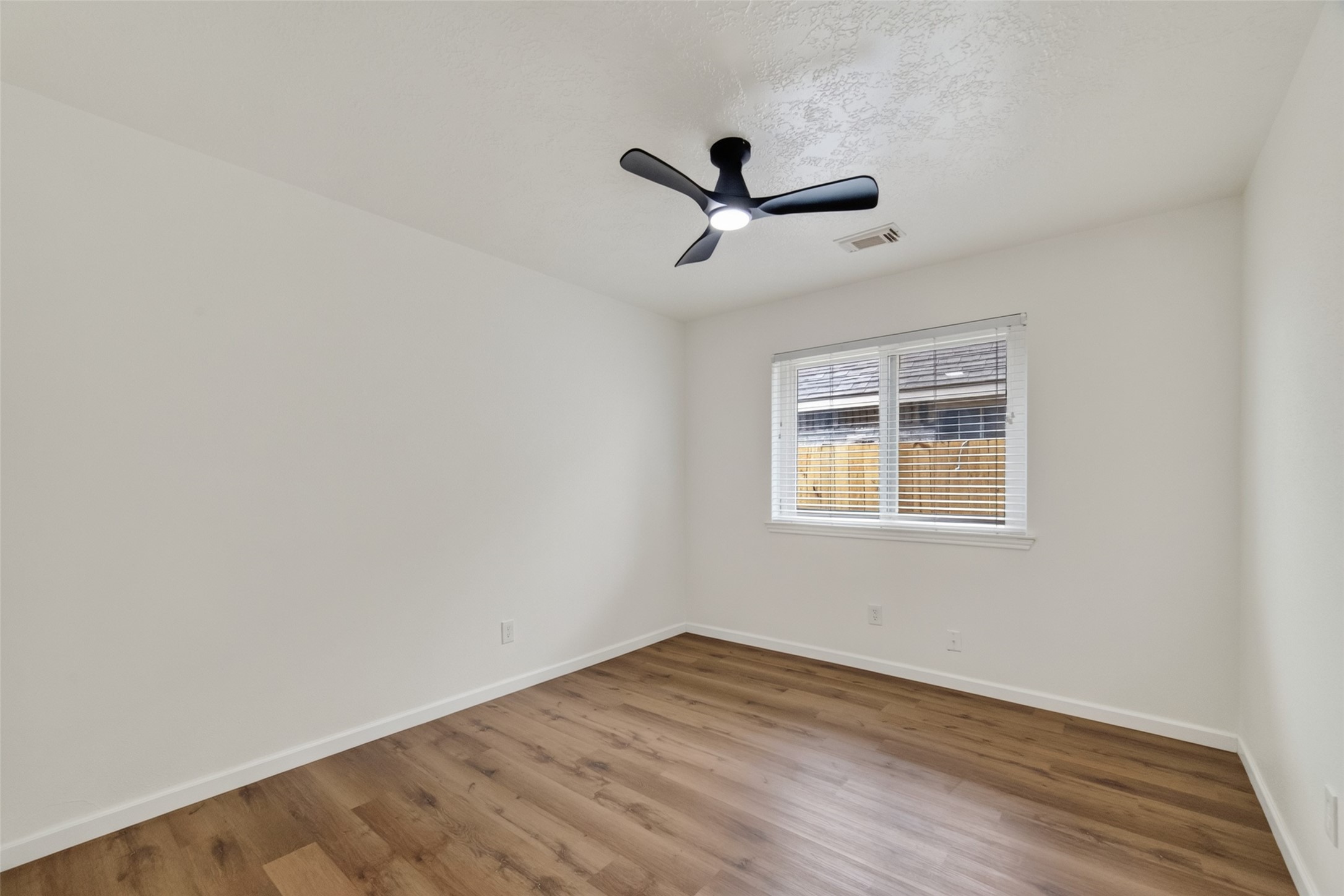 7403 Oak Walk Drive Property Photo 25