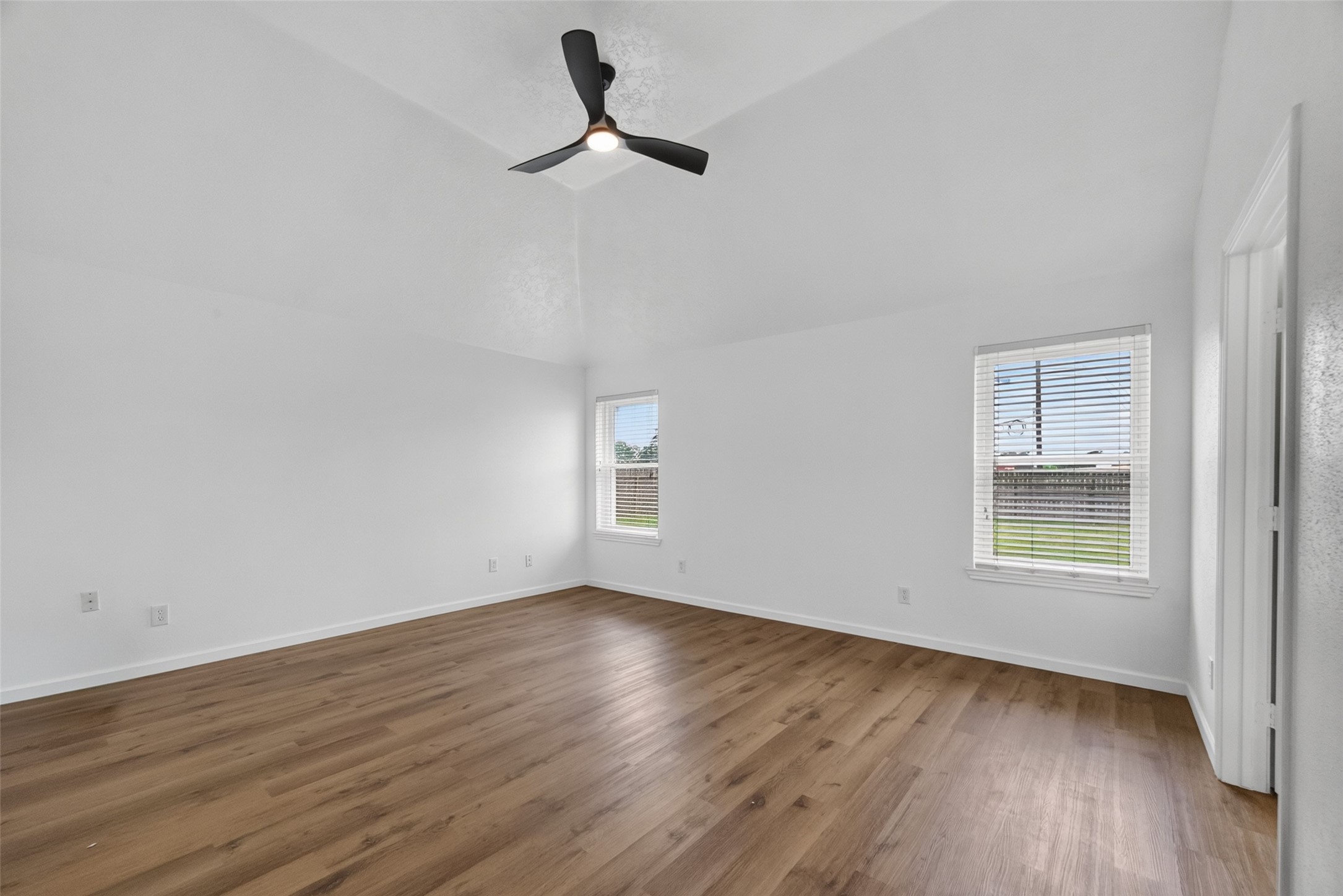 7403 Oak Walk Drive Property Photo 29