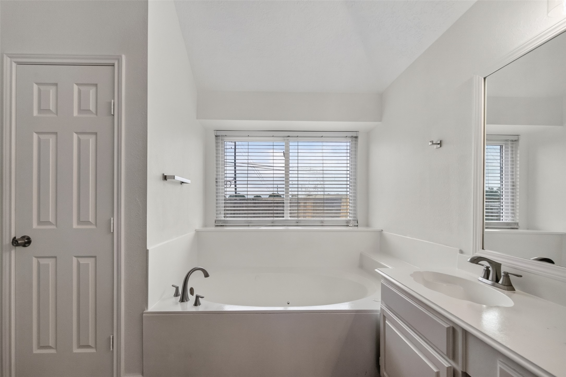 7403 Oak Walk Drive Property Photo 33