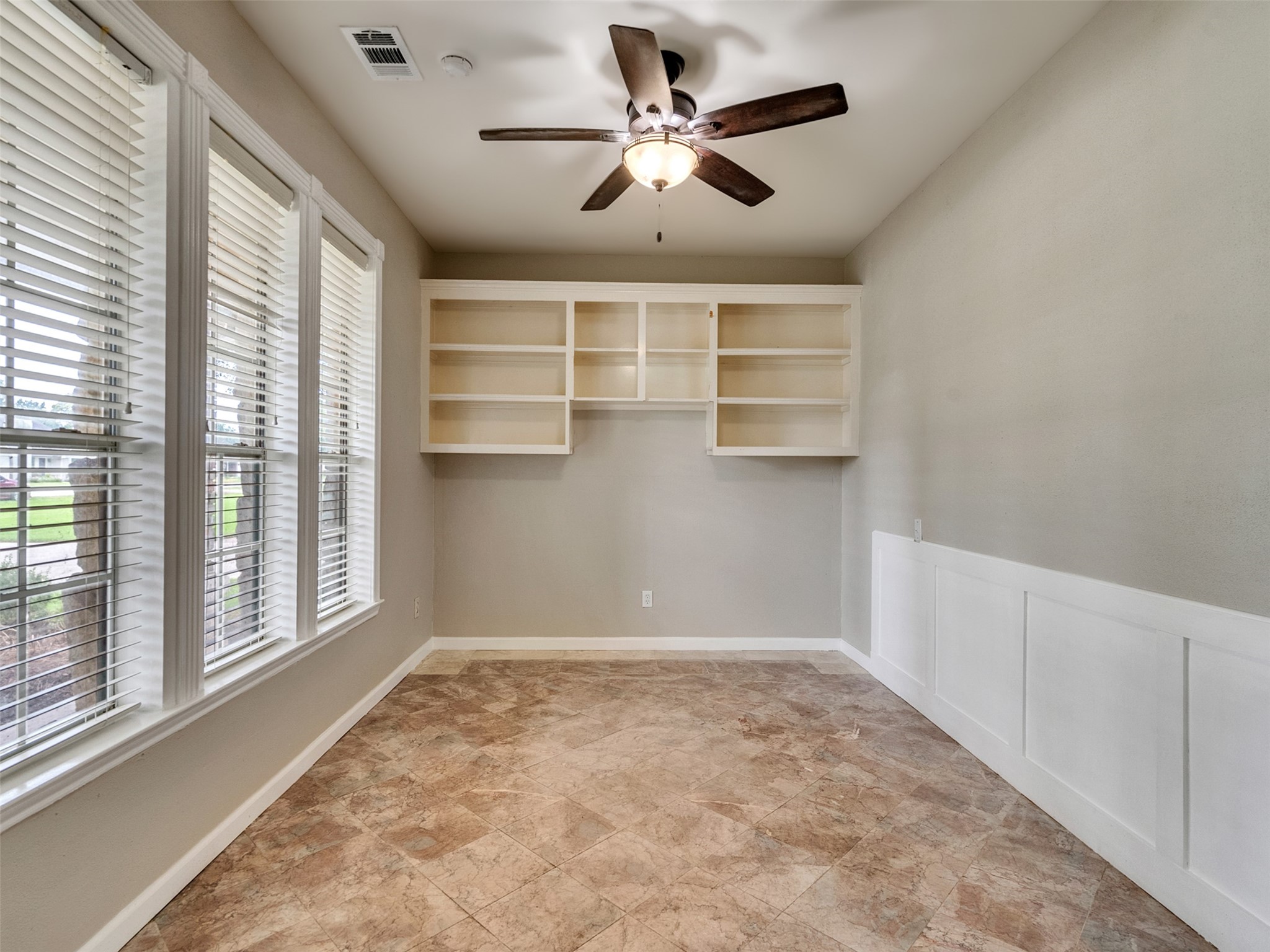 11423 Birchwood Drive Property Photo 7