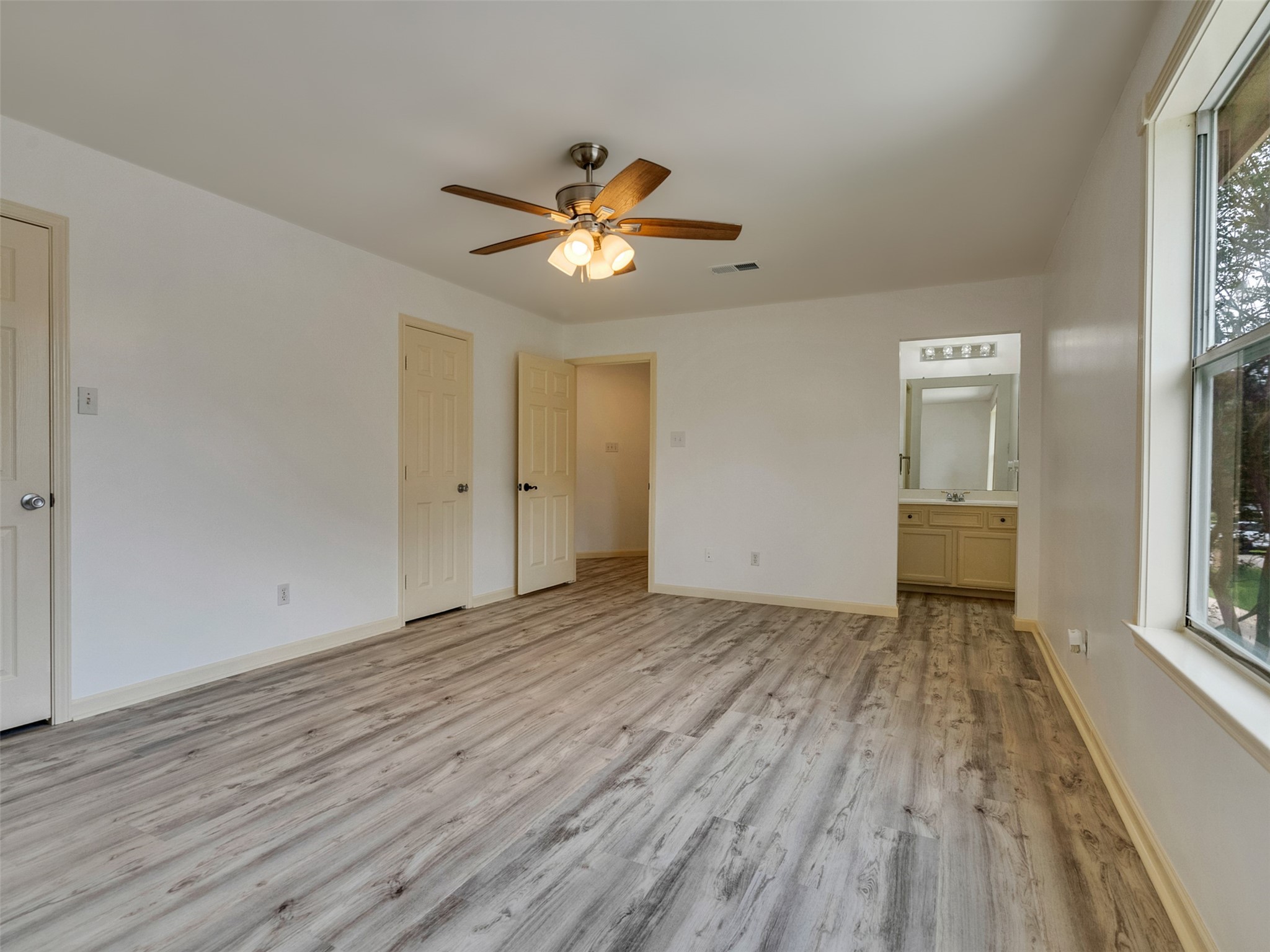 11423 Birchwood Drive Property Photo 28