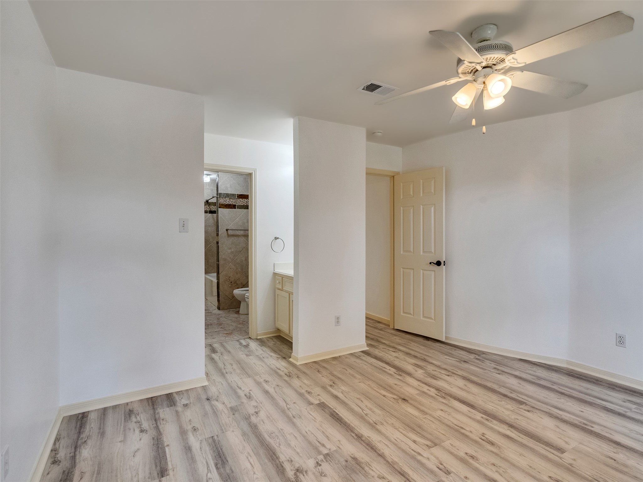 11423 Birchwood Drive Property Photo 32