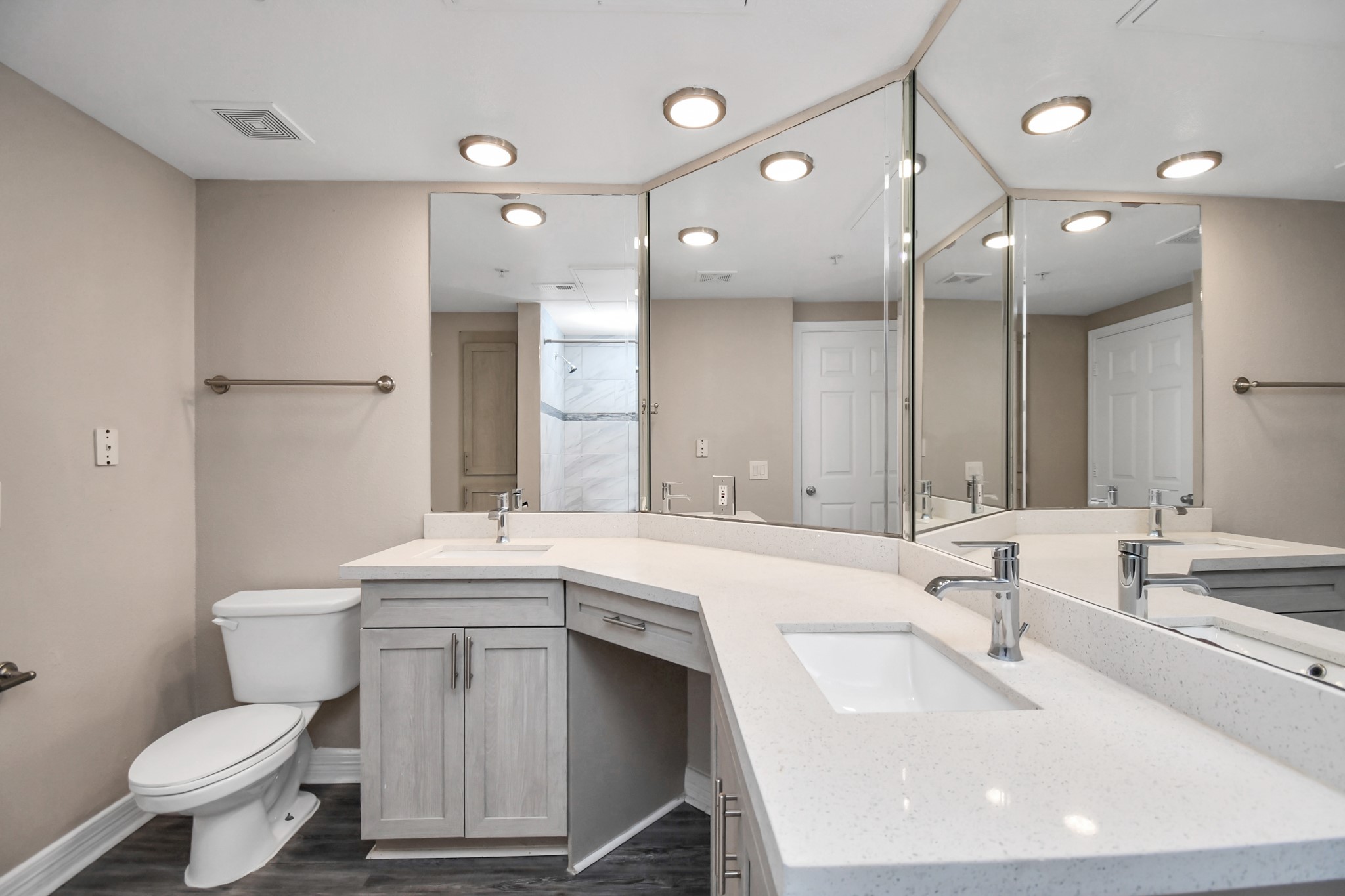 3225 Woodland Park Drive 0513 Property Photo 18