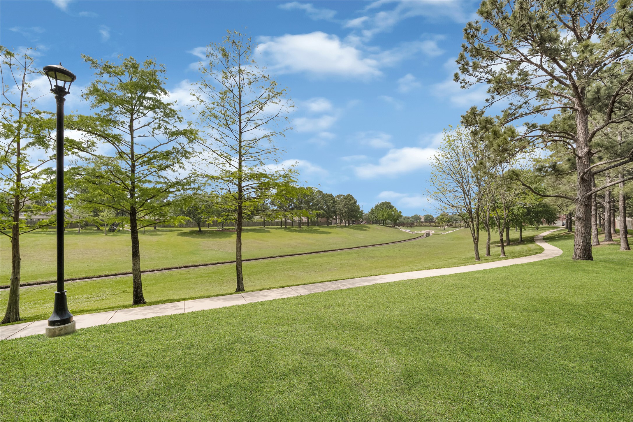 8307 Summer Reef Drive Property Photo 5