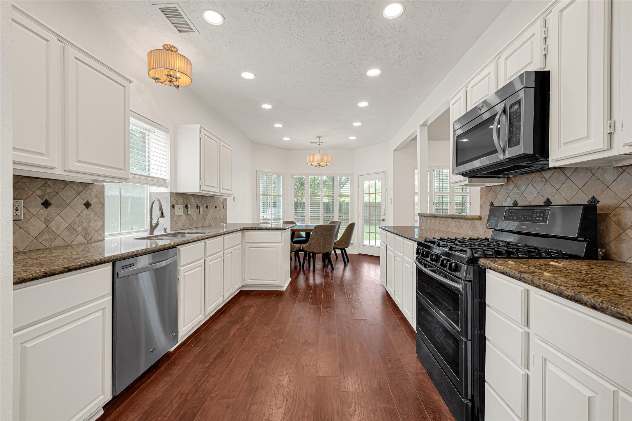 8307 Summer Reef Drive Property Photo 13