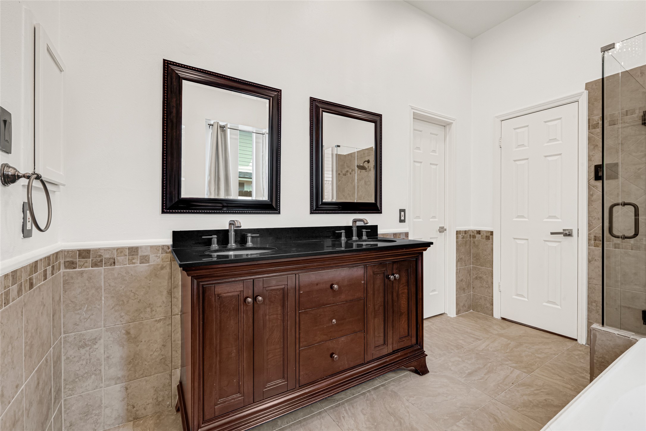 8307 Summer Reef Drive Property Photo 18