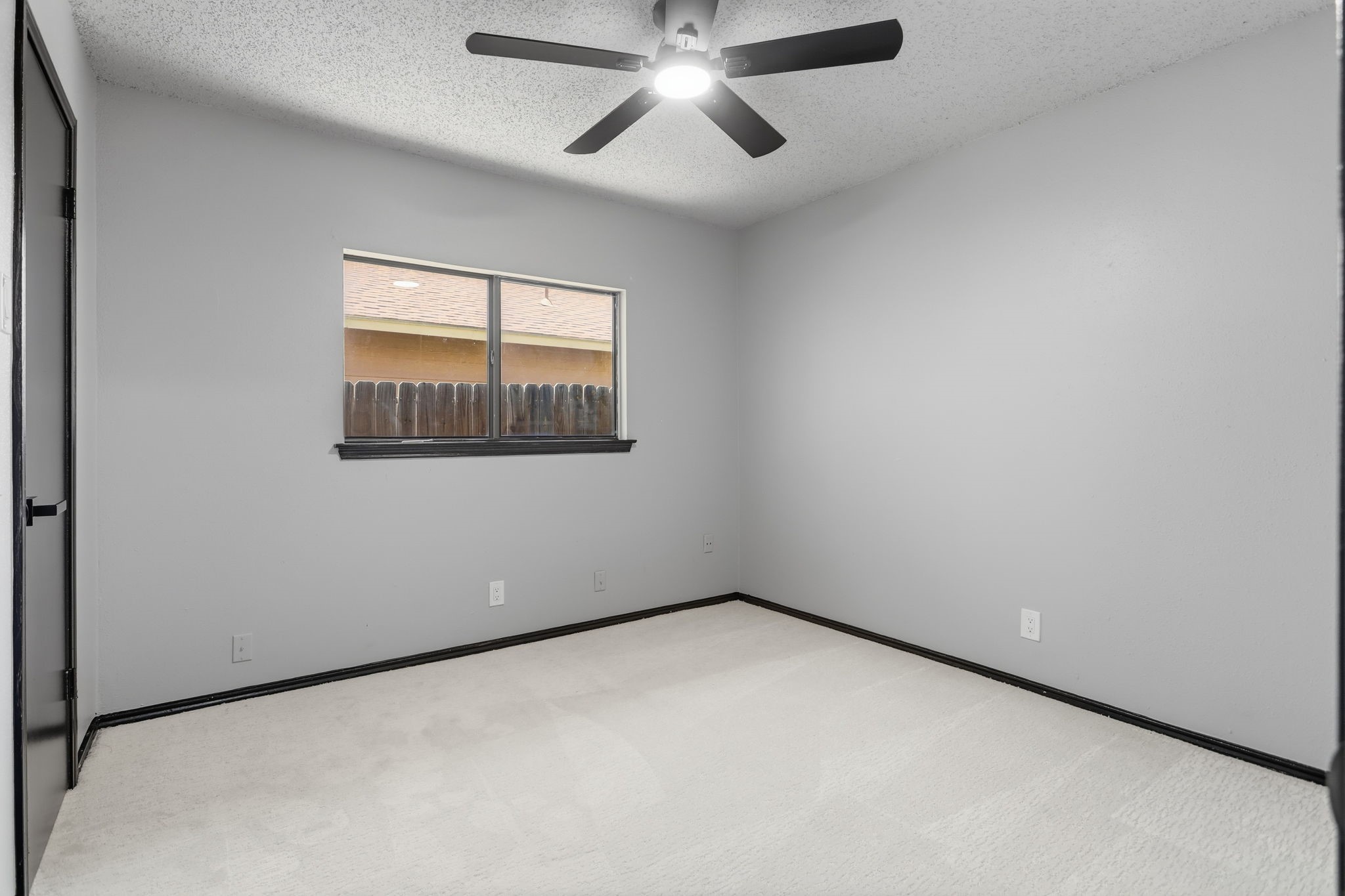 7974 Wayside Trail Property Photo 23