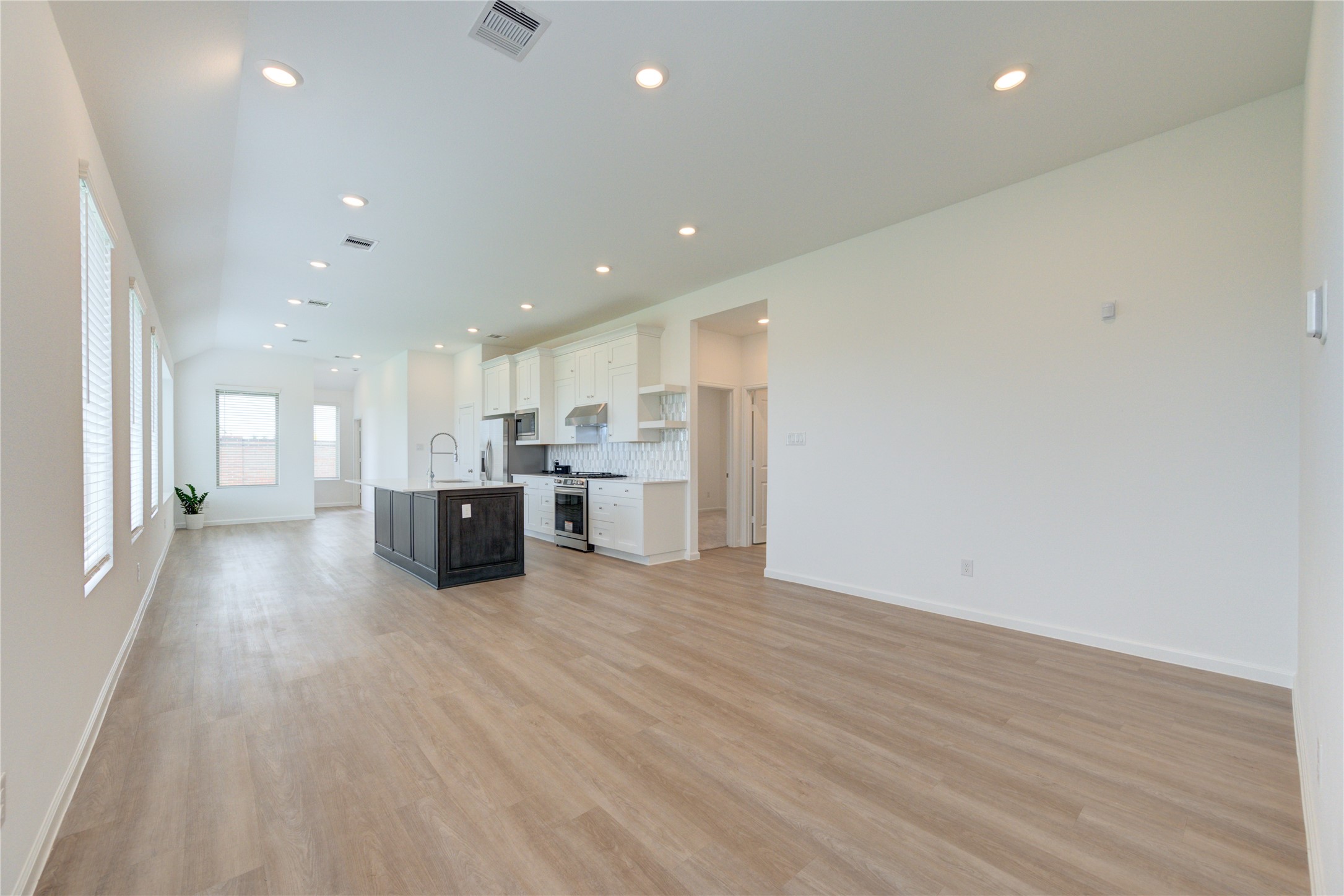 27006 Coco Flower Ln Property Photo 8