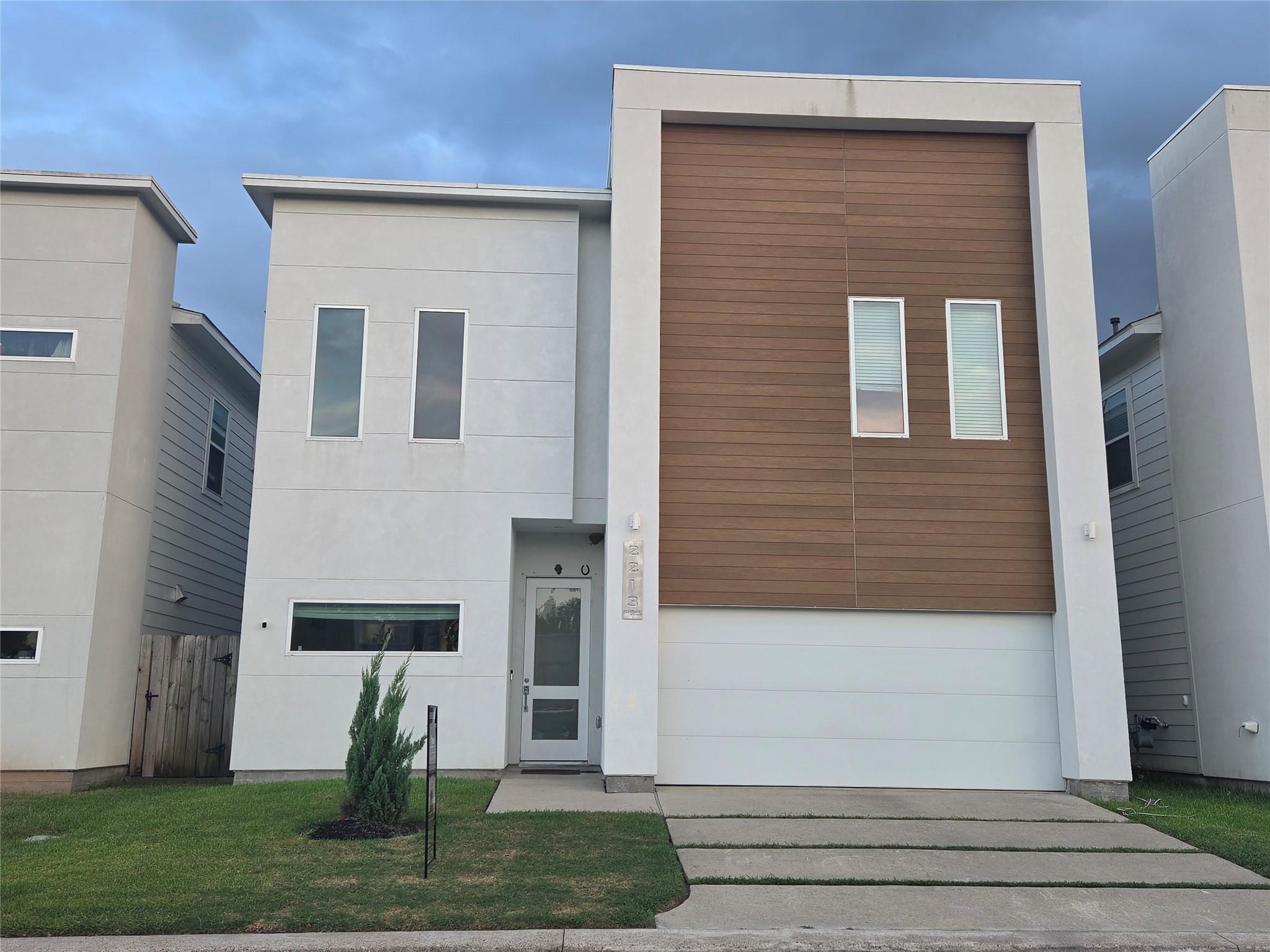 2213 Padron Place, Houston TX 77091 Property Photo 1