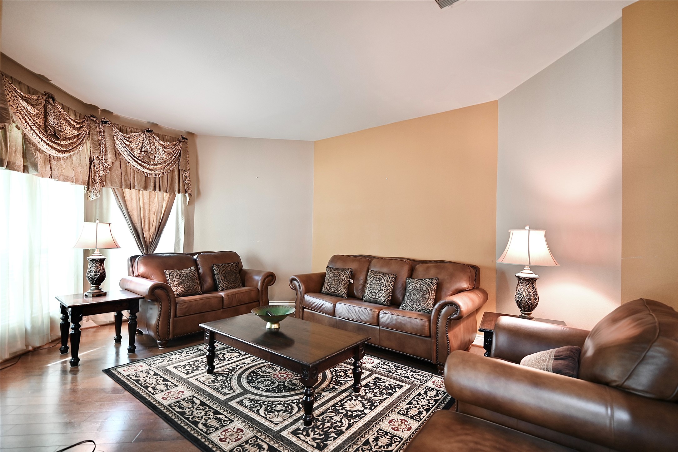 7611 Herndon Place Property Photo 4