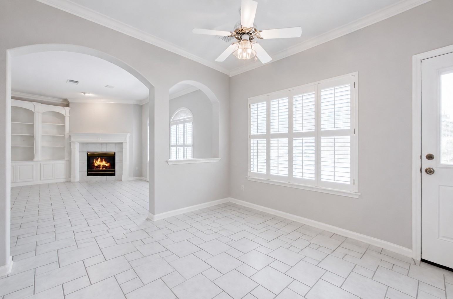 1303 Red Oak Court Property Photo 14