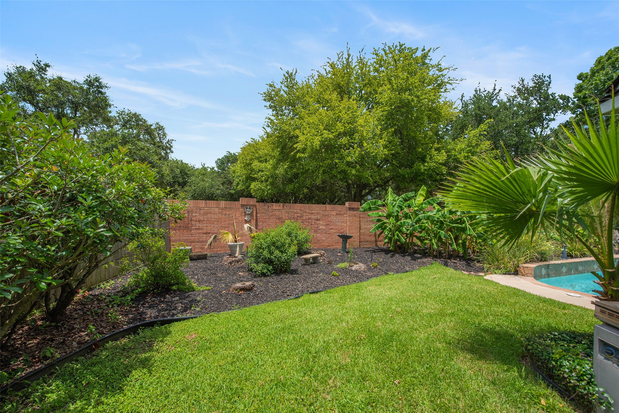 1303 Red Oak Court Property Photo 27