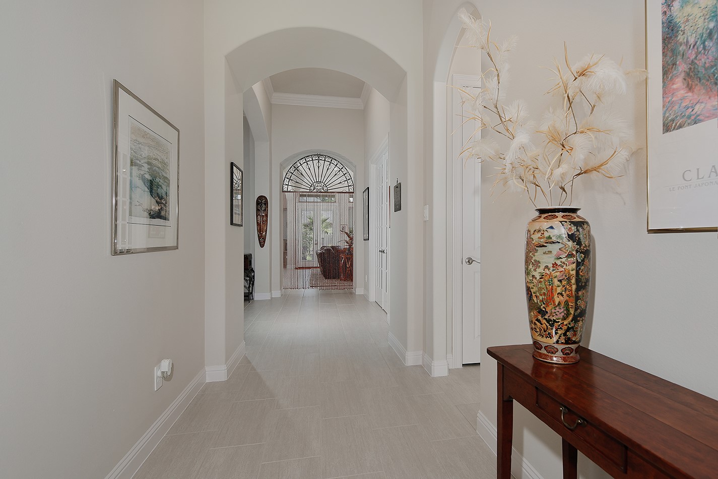 122 Coral Bells Court Property Photo 8