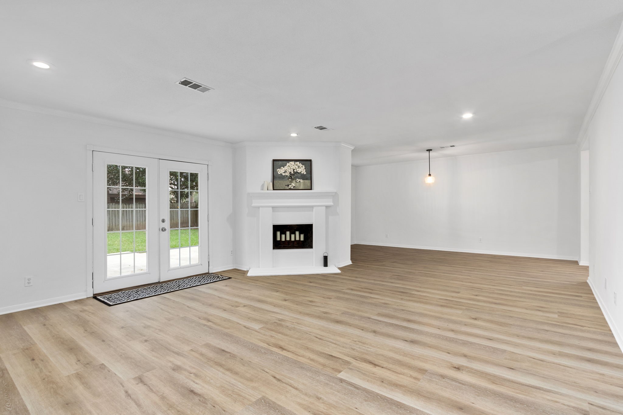 12814 Blossomheath Road Property Photo 4
