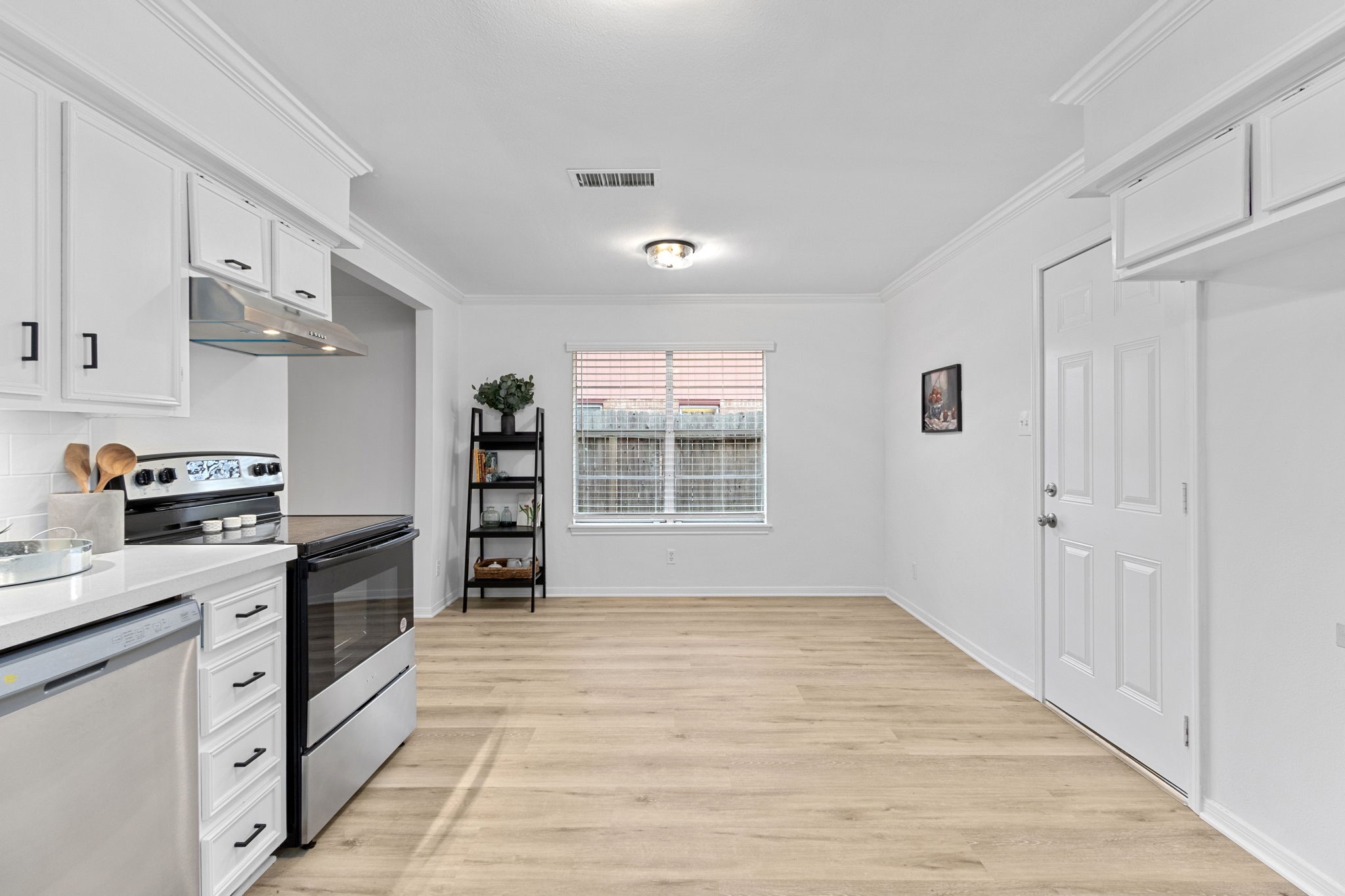 12814 Blossomheath Road Property Photo 10