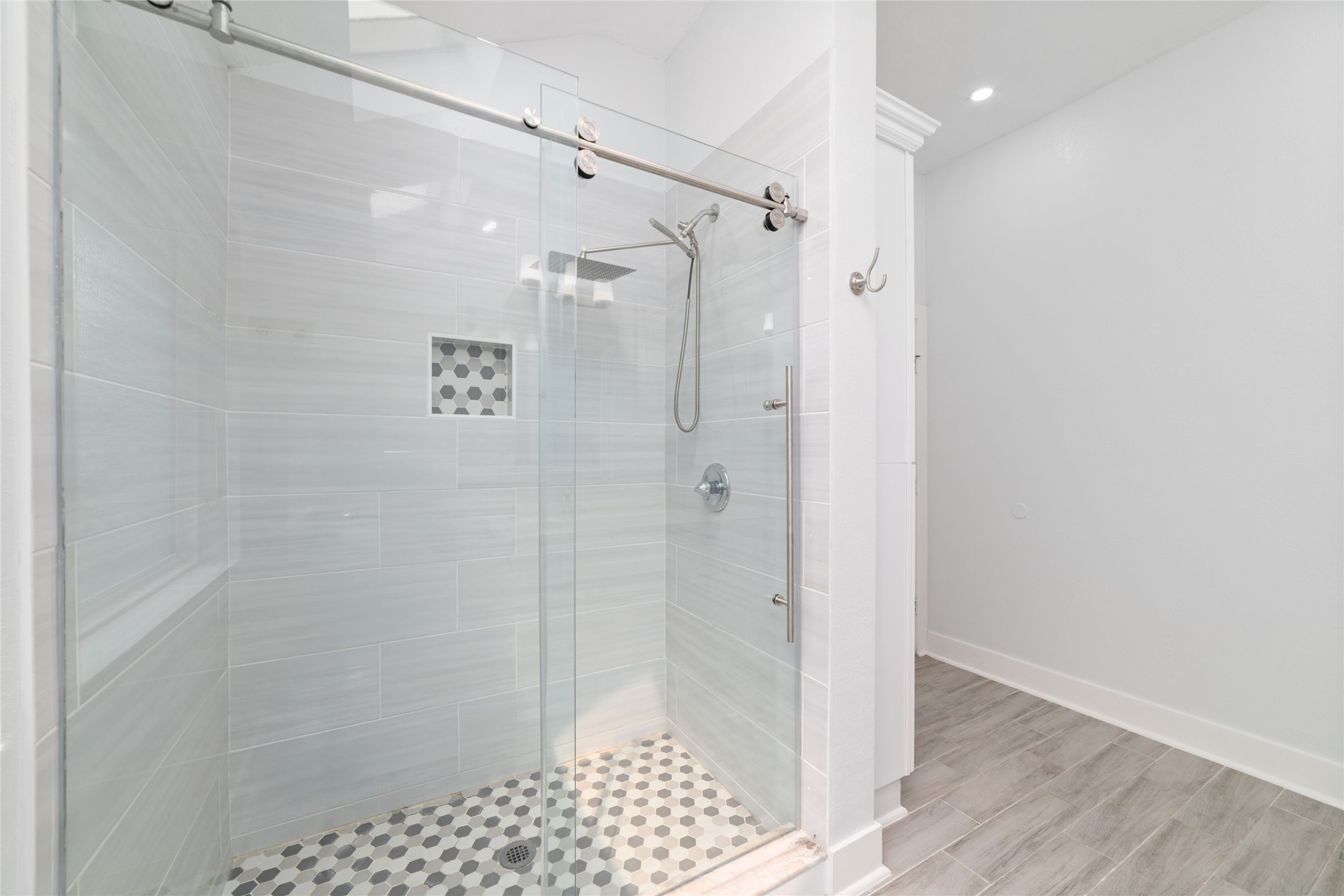 16806 Carbridge Drive Property Photo 17