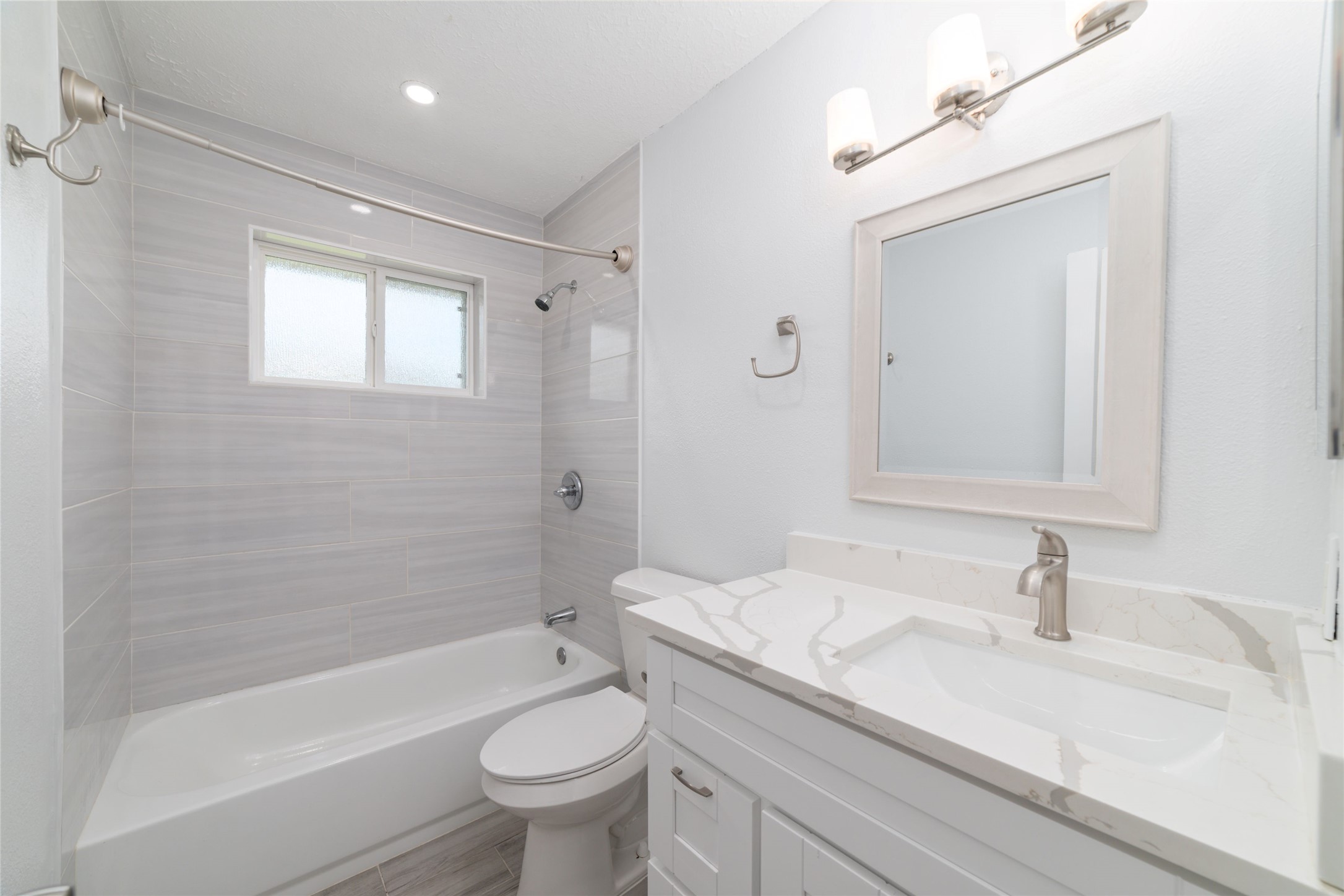 16806 Carbridge Drive Property Photo 21