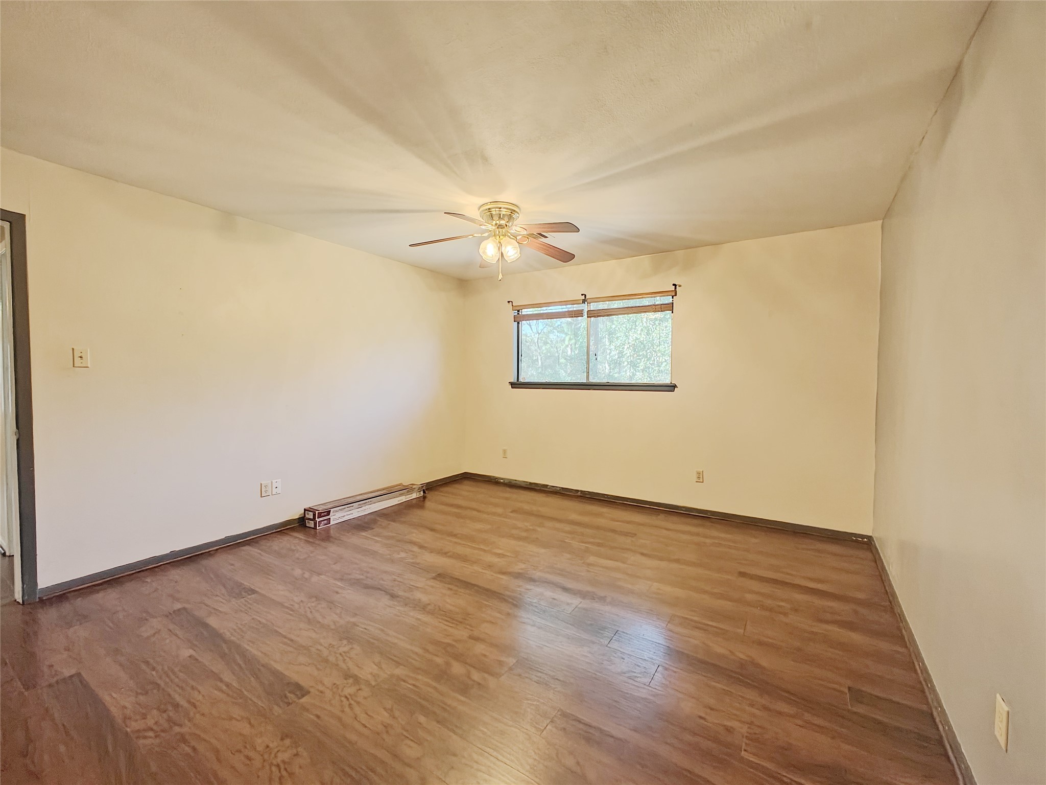 15606 Pinedell Drive Property Photo 15
