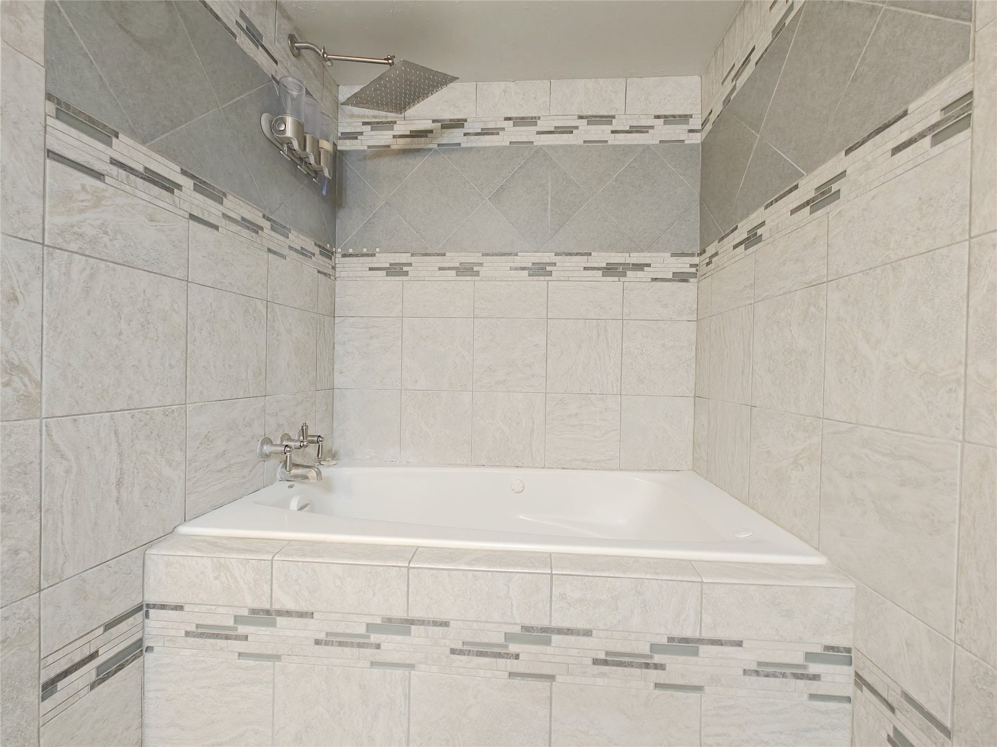 15606 Pinedell Drive Property Photo 17