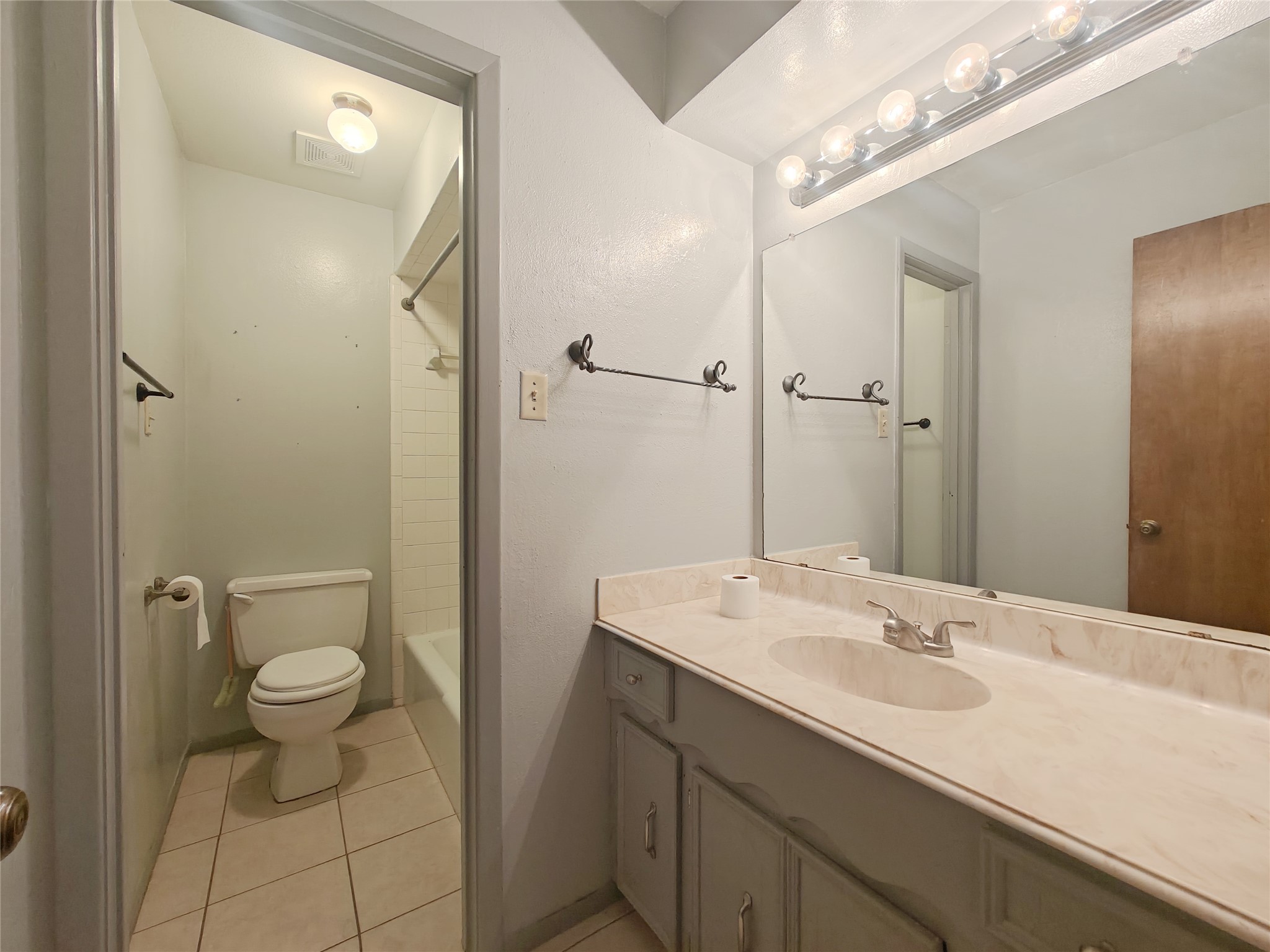 15606 Pinedell Drive Property Photo 20