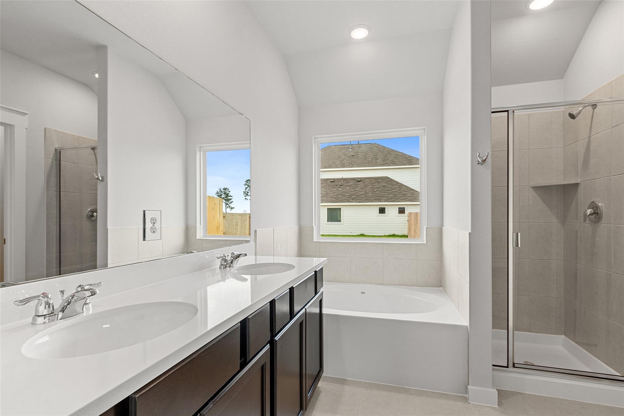 21919 Iris Colony Drive Property Photo 11