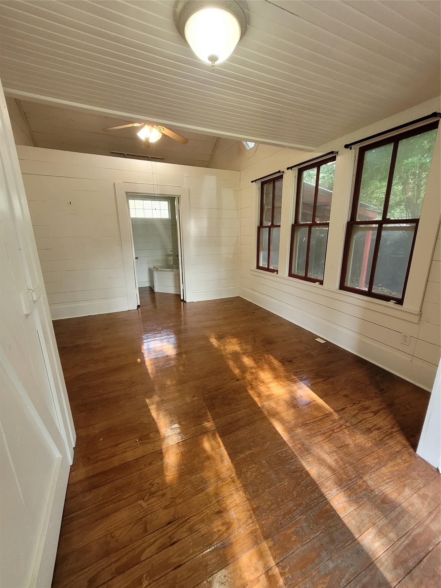 105 E Germania Street Property Photo 9