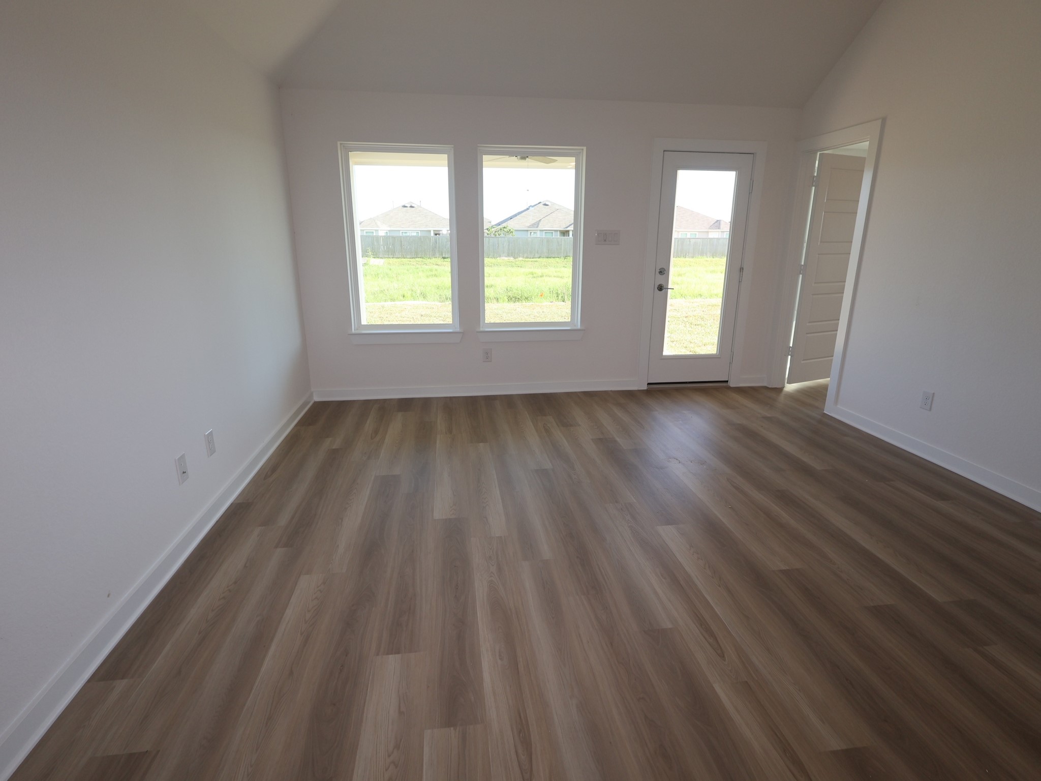 1058 Garnet Star Drive Property Photo 4