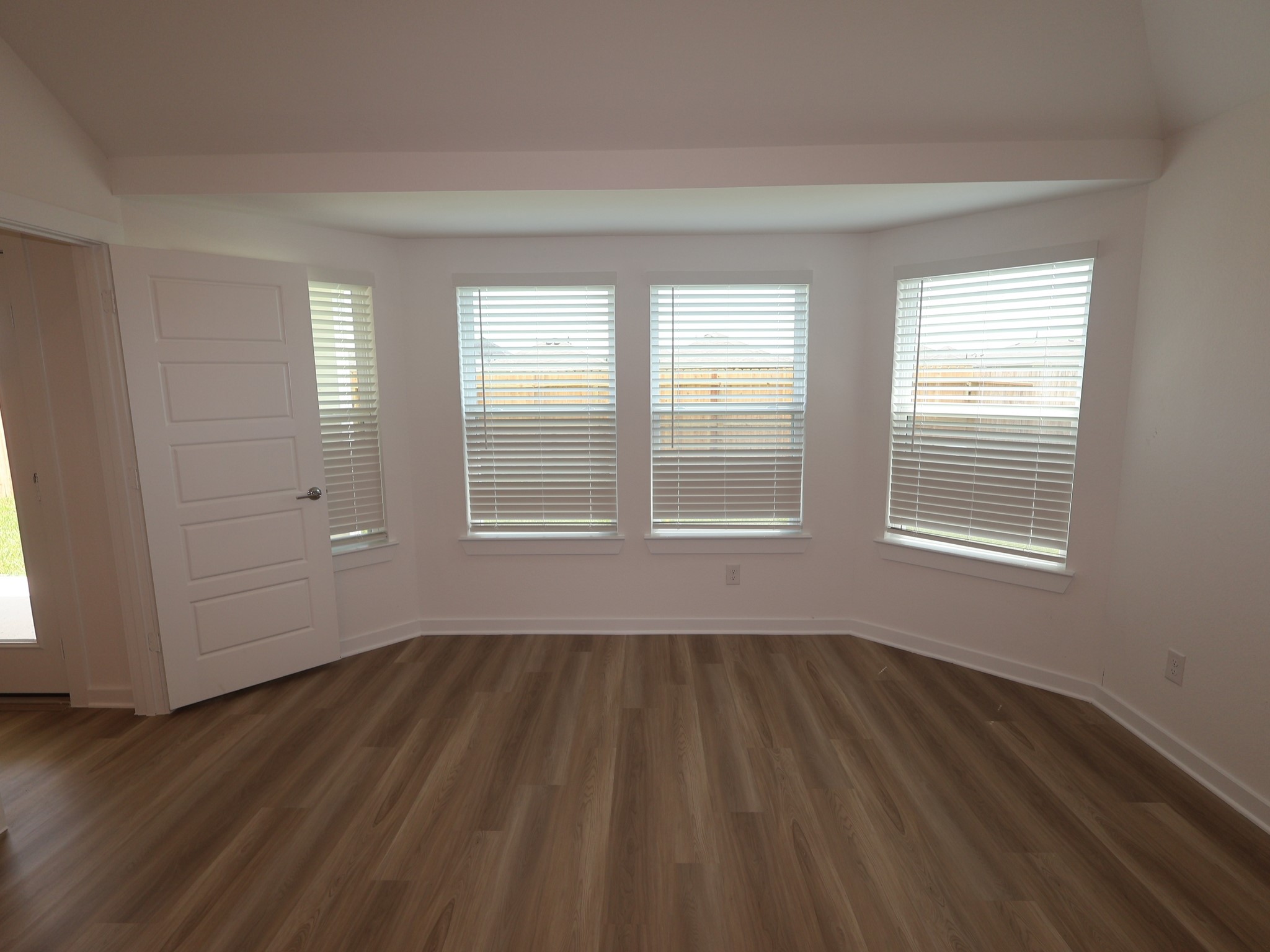 1058 Garnet Star Drive Property Photo 7