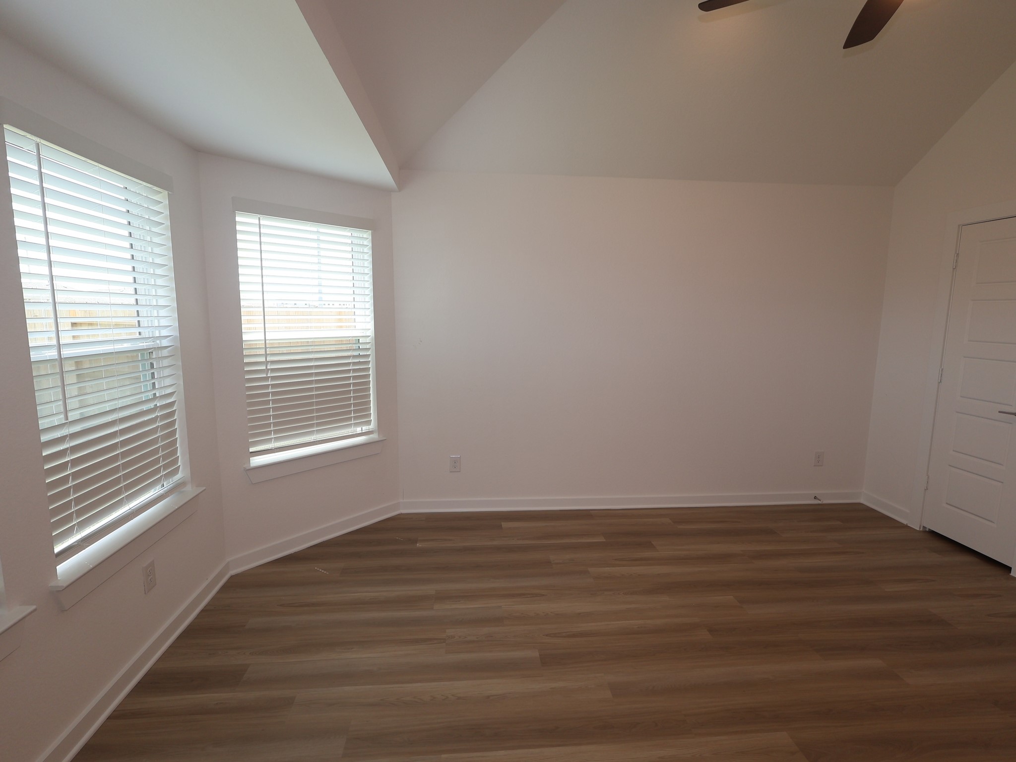 1058 Garnet Star Drive Property Photo 8