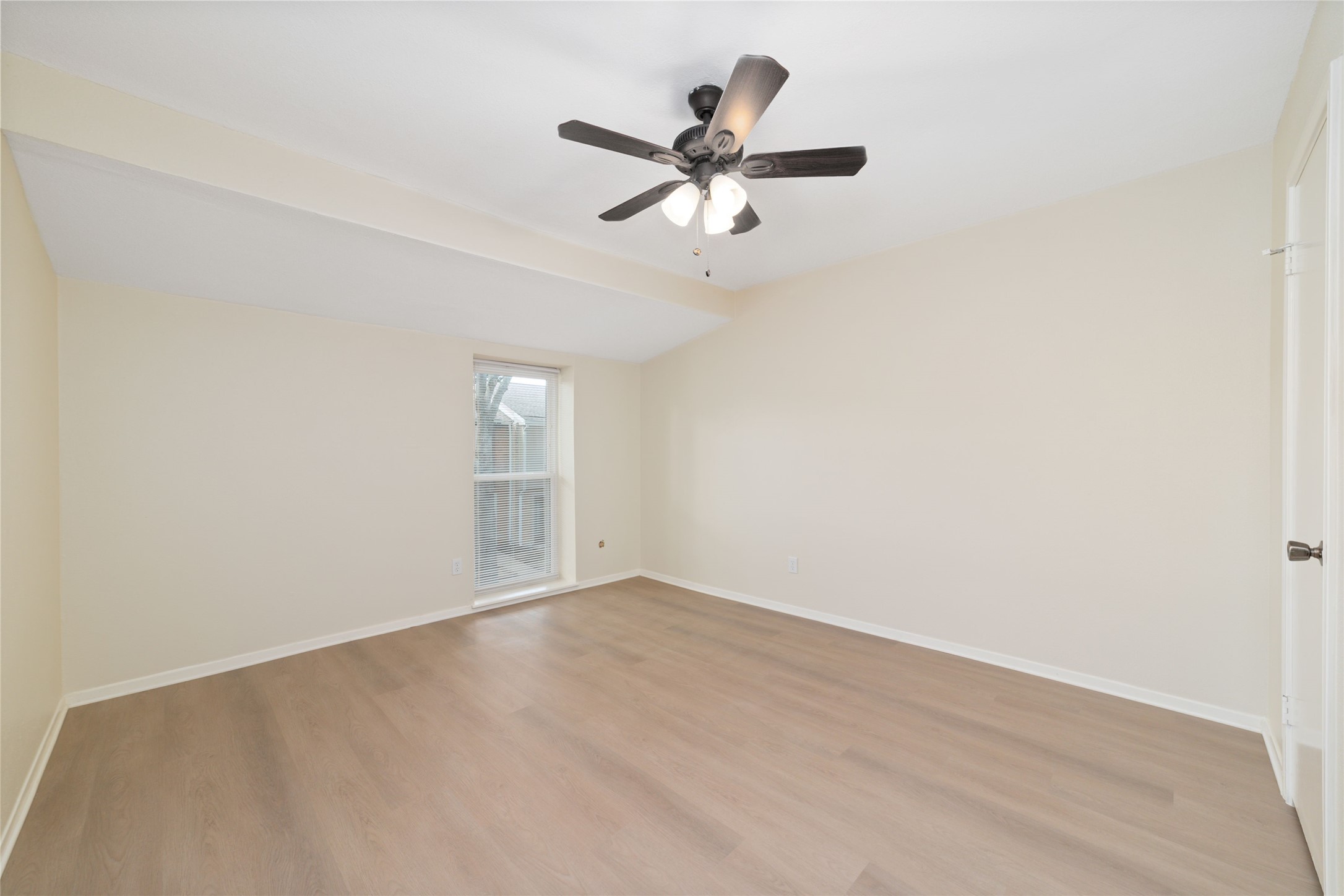 14345 Misty Meadow Lane Property Photo 22