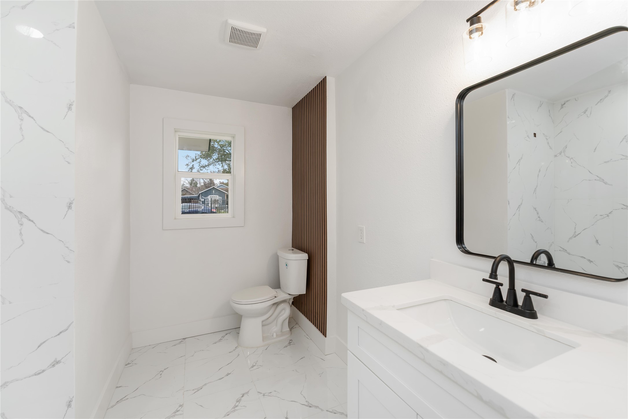 9226 Grady Street Property Photo 25