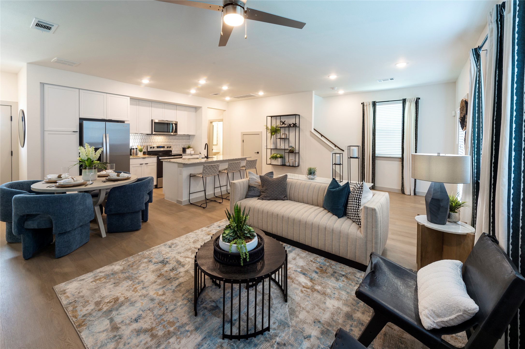 407 Waller Lane