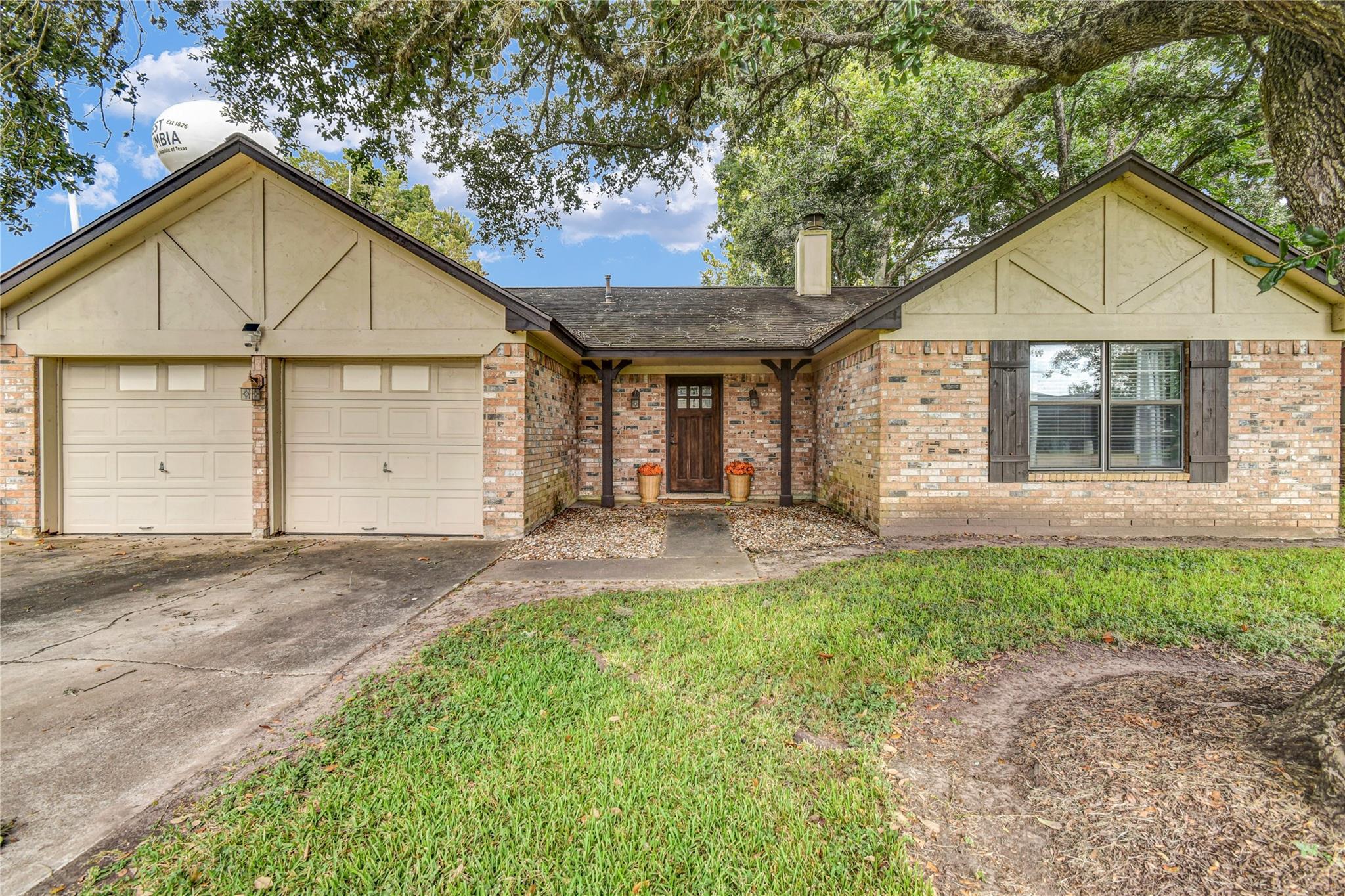 1307 Rev Swinney Street, West Columbia TX 77486 Property Photo 1